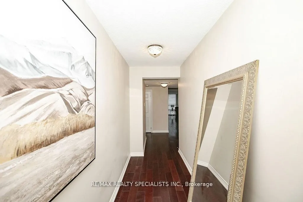 3650 Kaneff Crescent, #2301