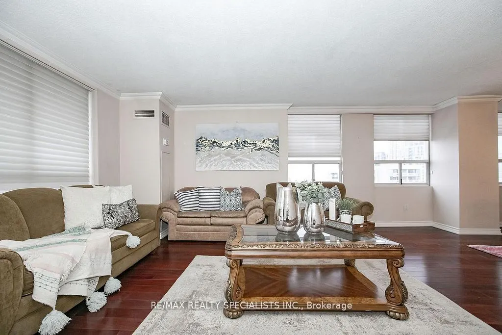 3650 Kaneff Crescent, #2301