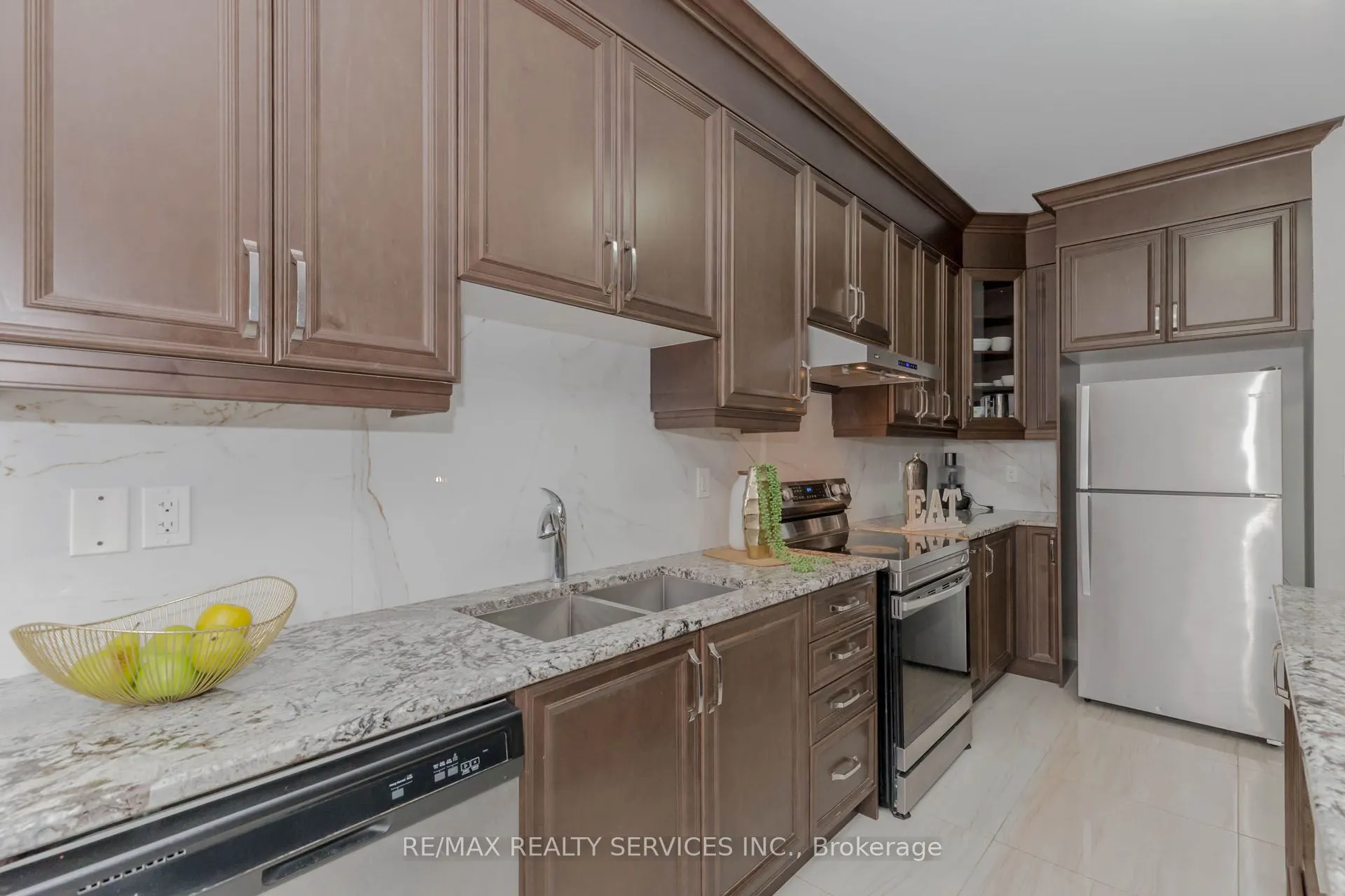 12 Enclave Trail