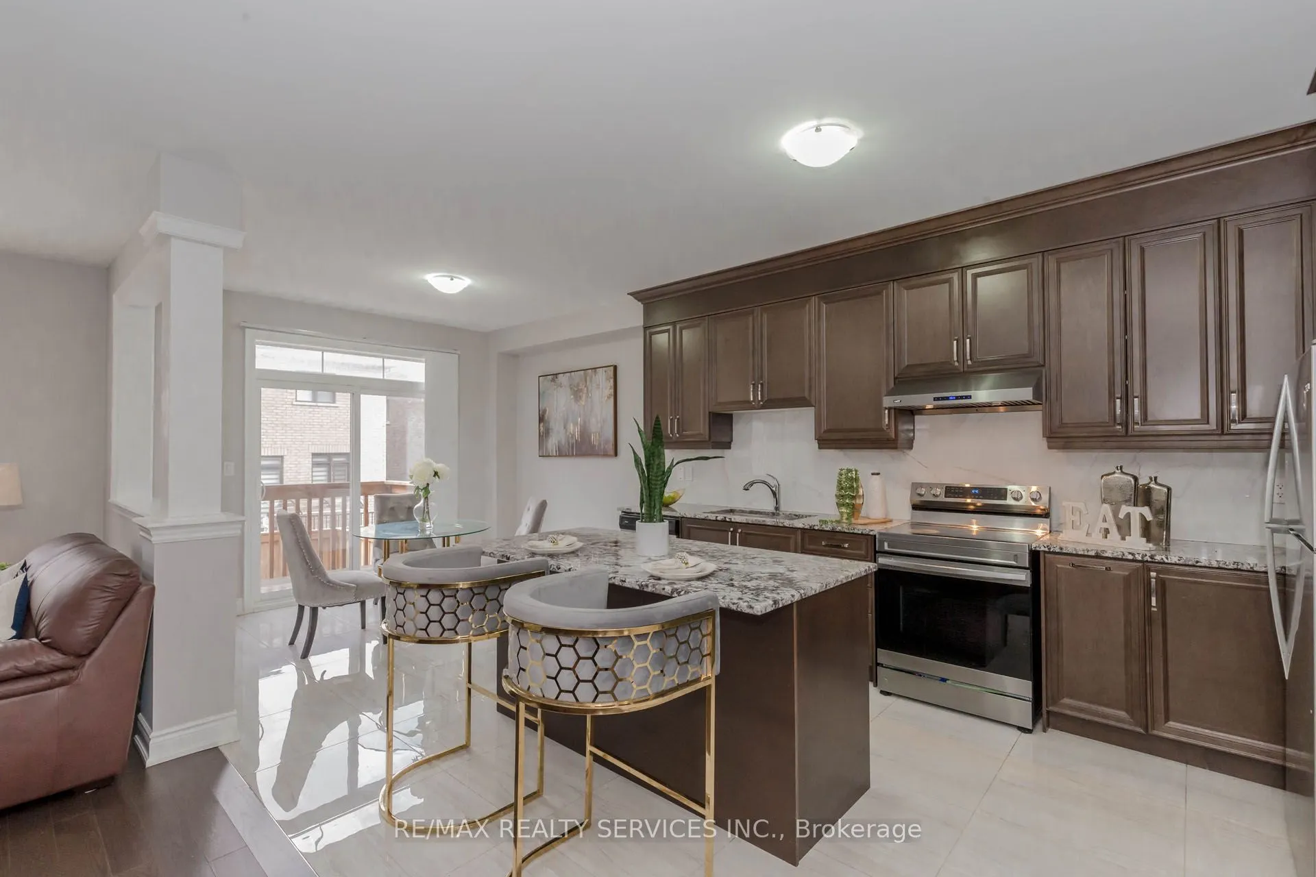12 Enclave Trail