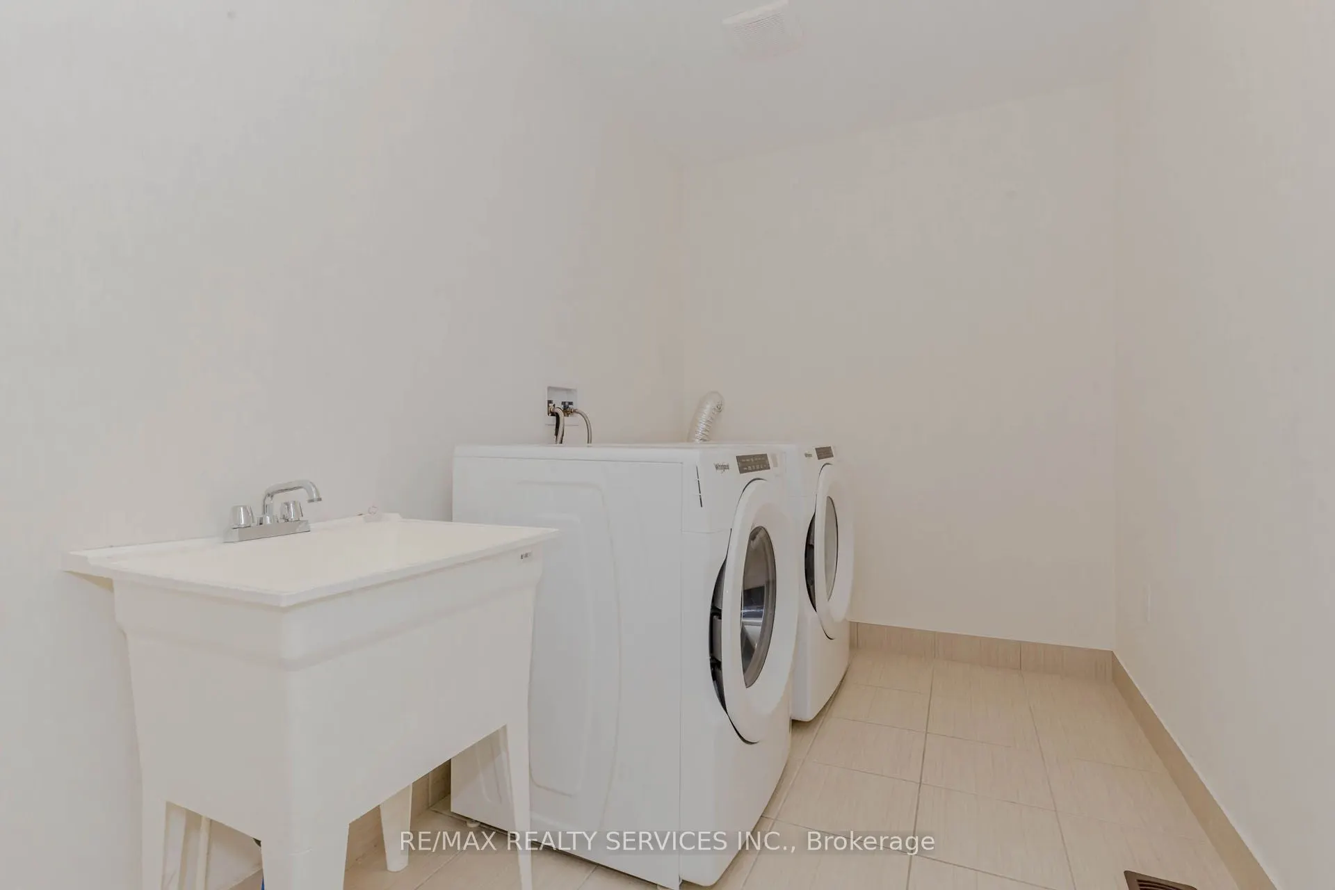 12 Enclave Trail