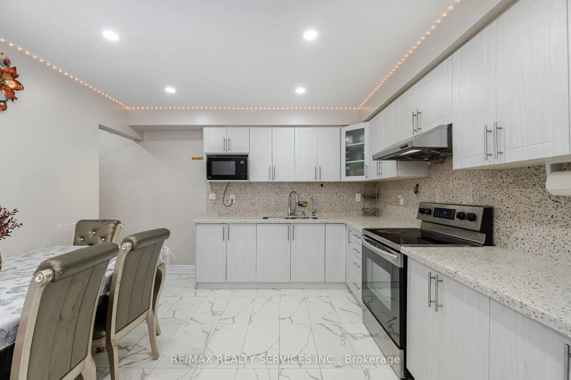 67 Stoneledge Circle