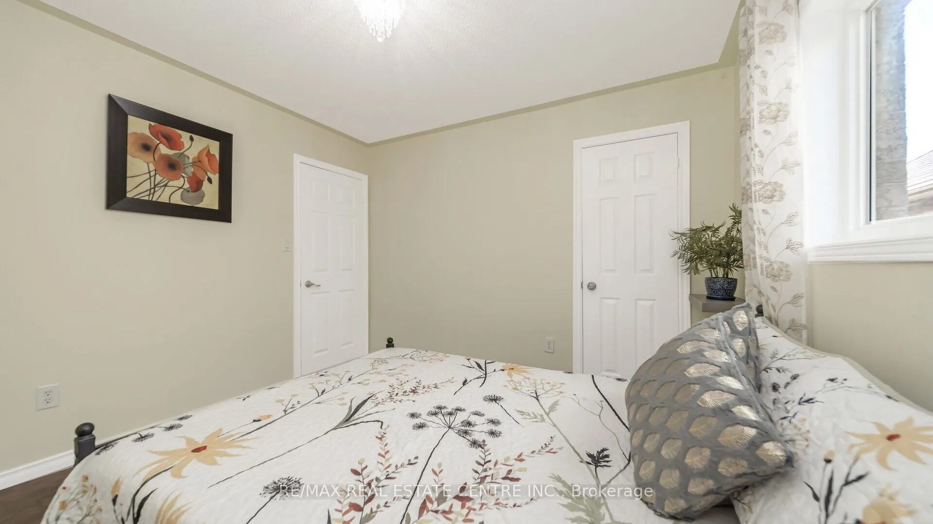 4 Chetholme Place