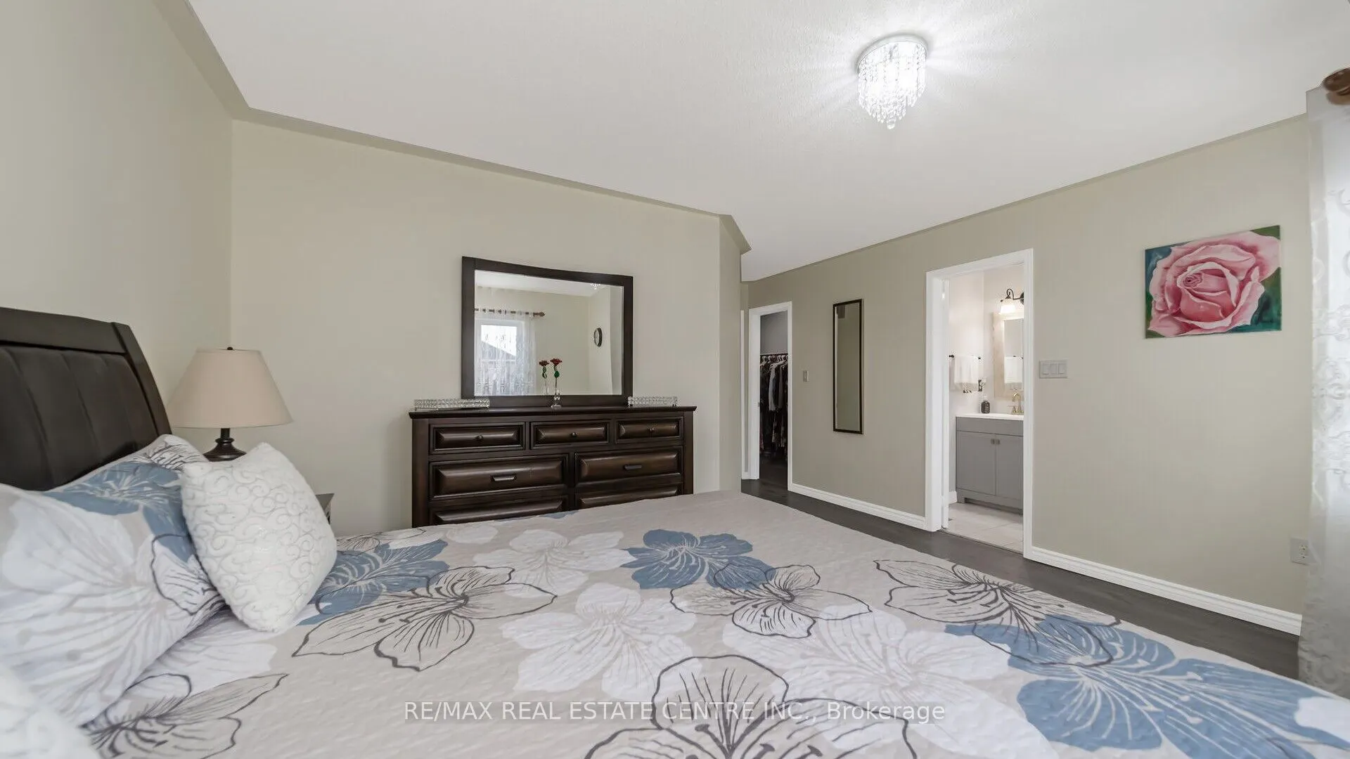 4 Chetholme Place