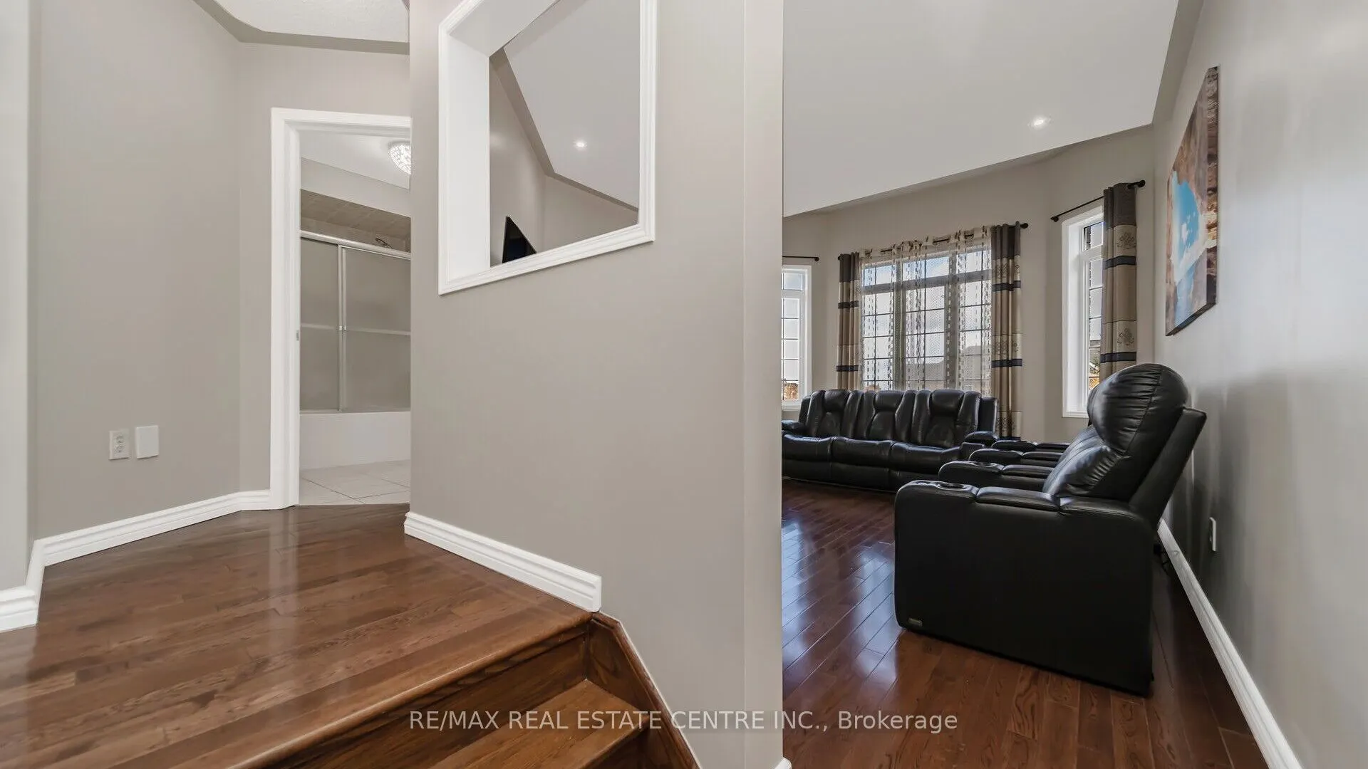 4 Chetholme Place