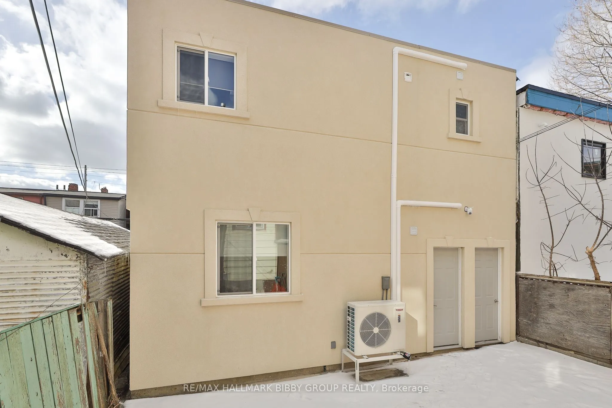 564 St Clarens Avenue, #Laneway