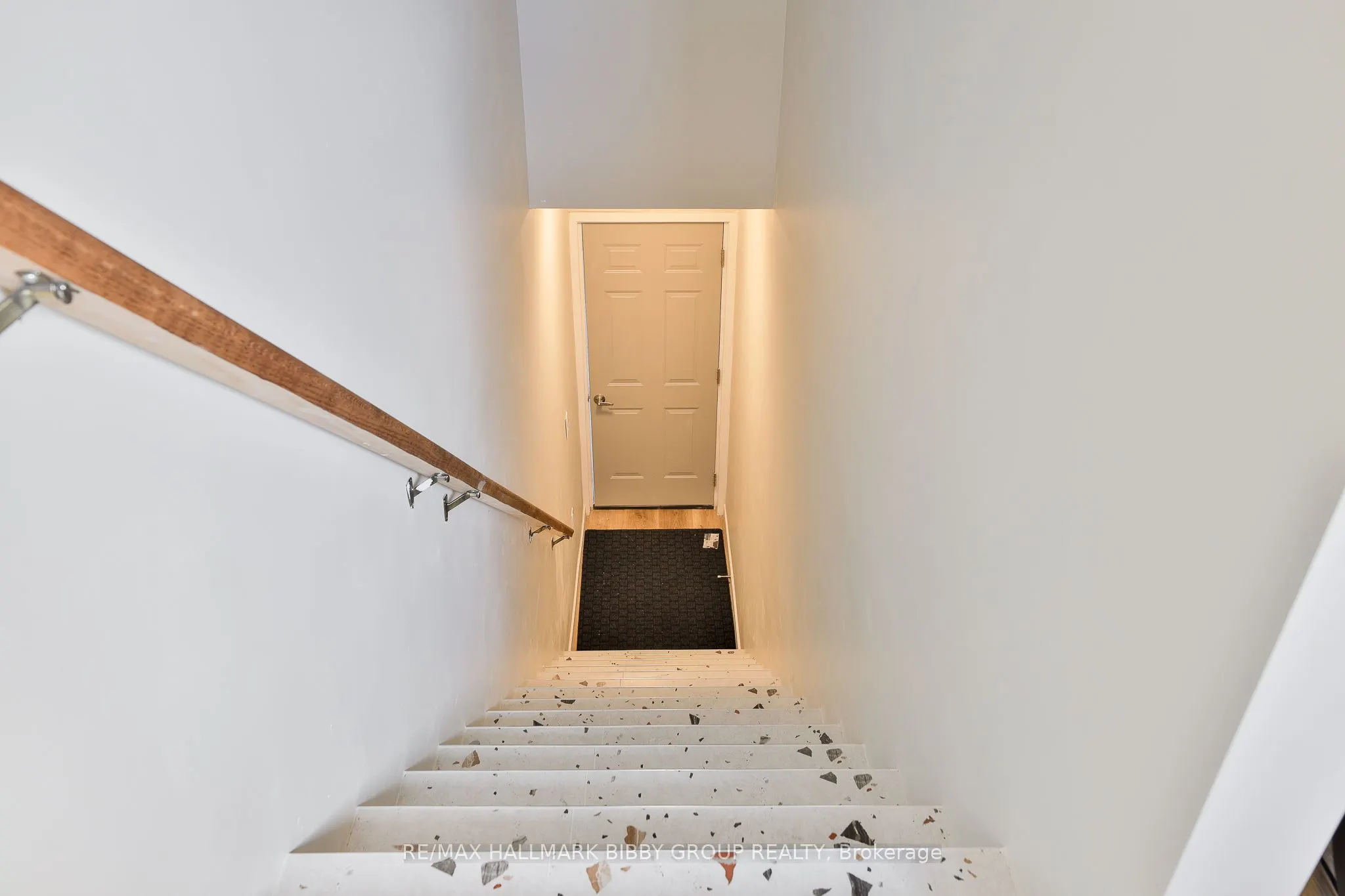 564 St Clarens Avenue, #Laneway