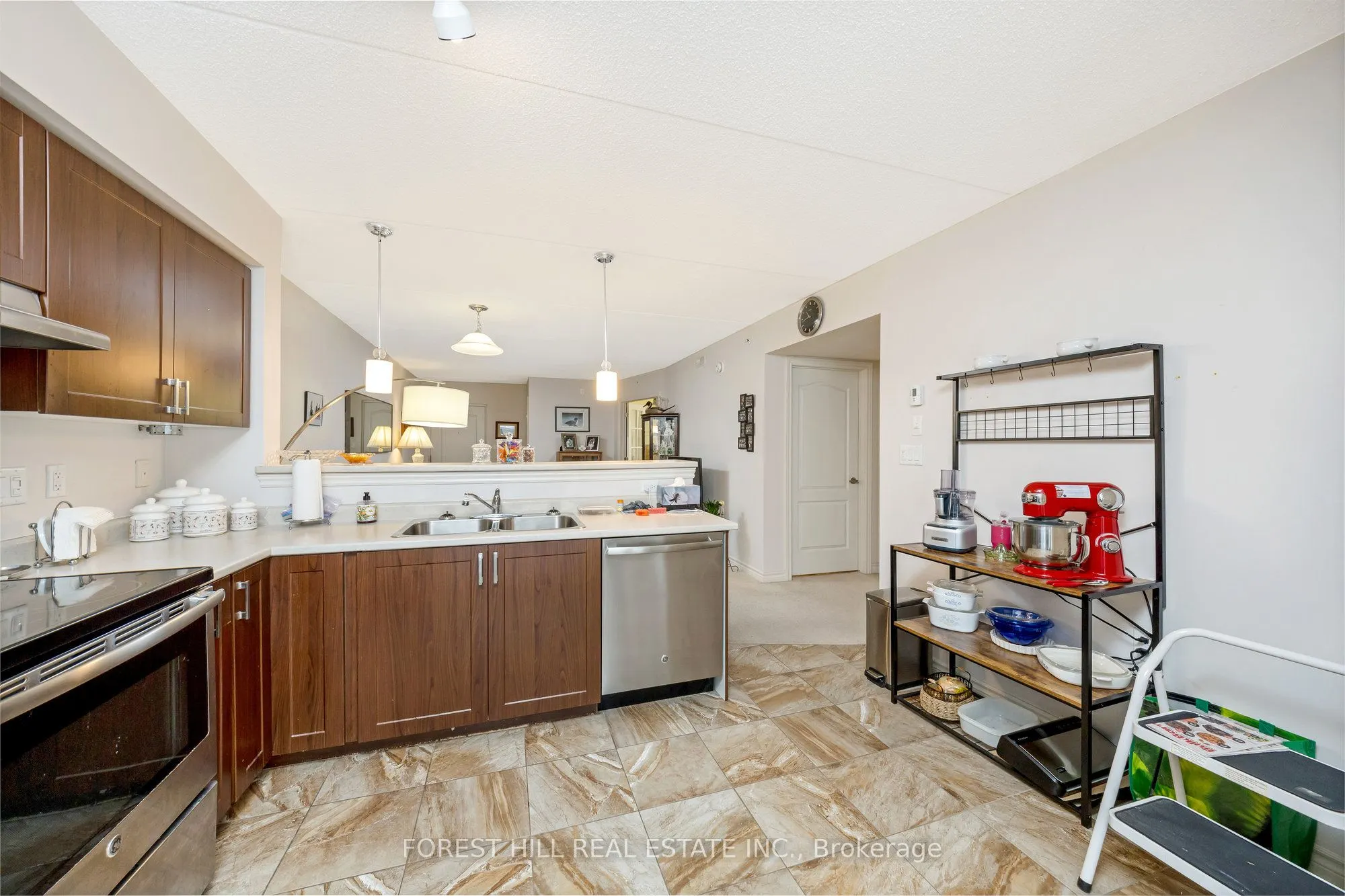 1440 Main Street E, #109