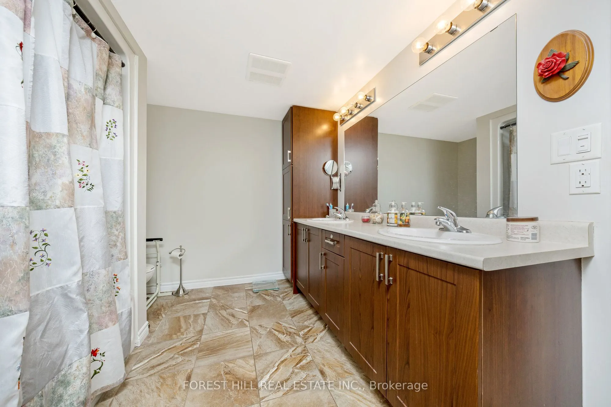 1440 Main Street E, #109