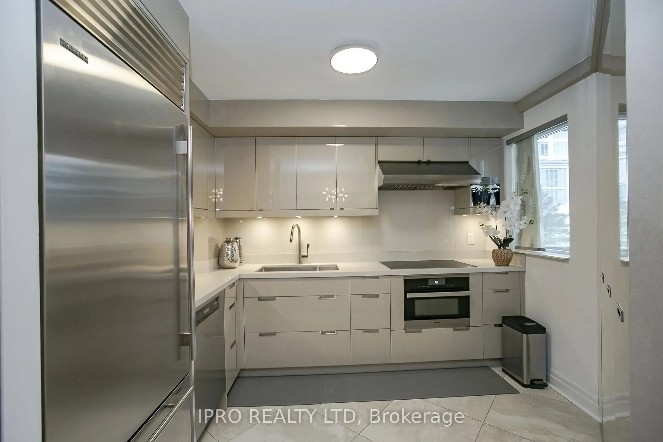 2119 Lake Shore Boulevard W #217
