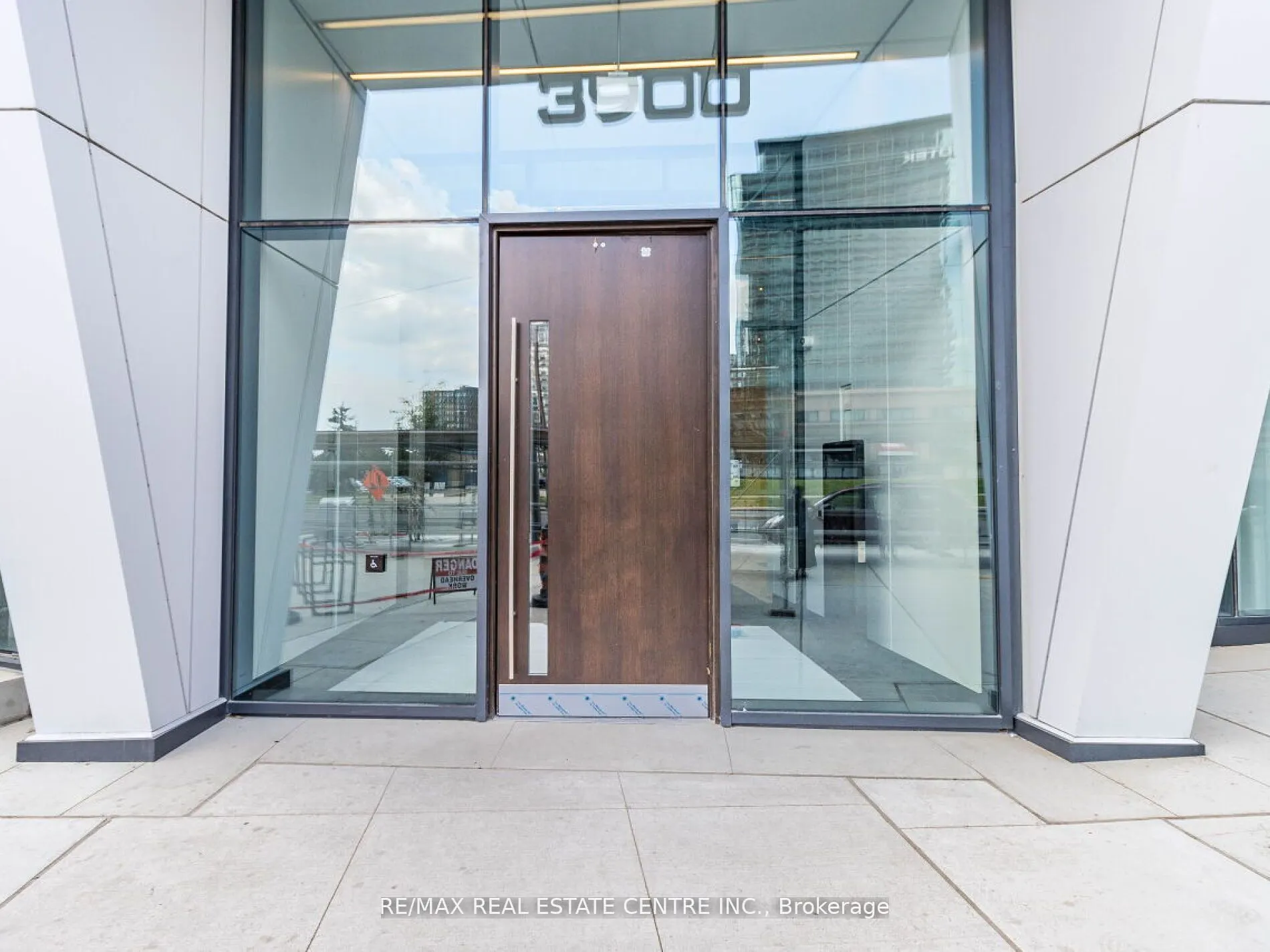 3900 Confederation Parkway, #302