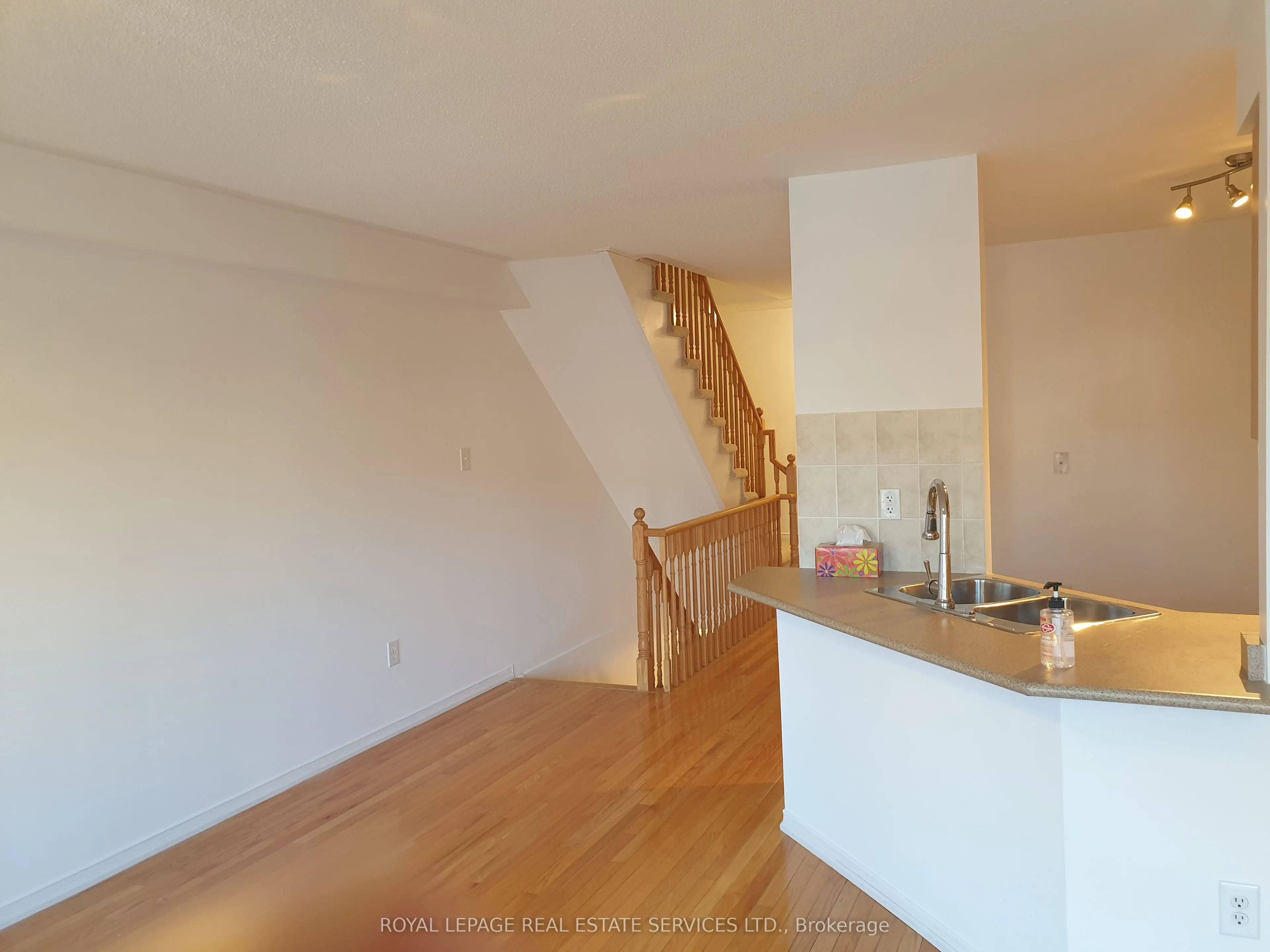 5255 Palmetto Place, #152