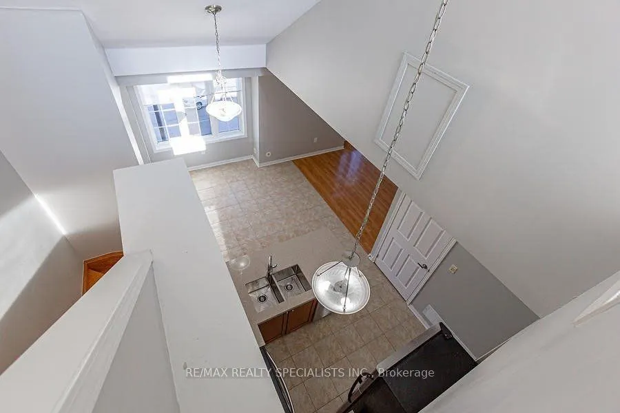 3032 Clayhill Road, #6