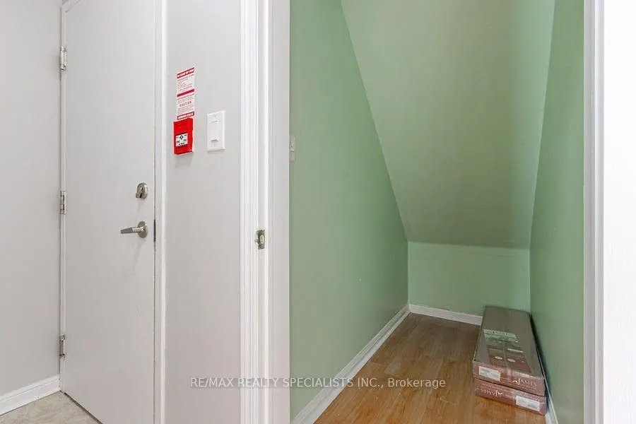 3032 Clayhill Road, #6
