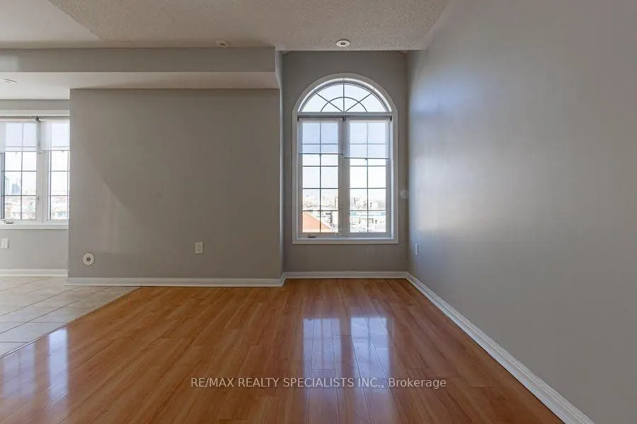 3032 Clayhill Road, #6