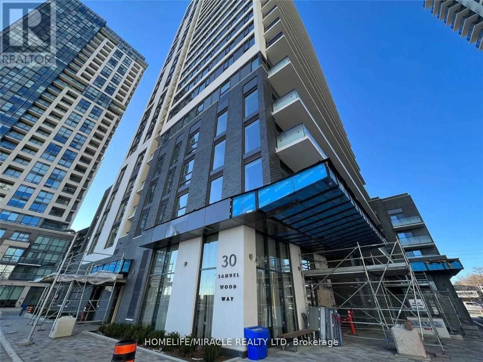 30 Samuel Wood Way, #905