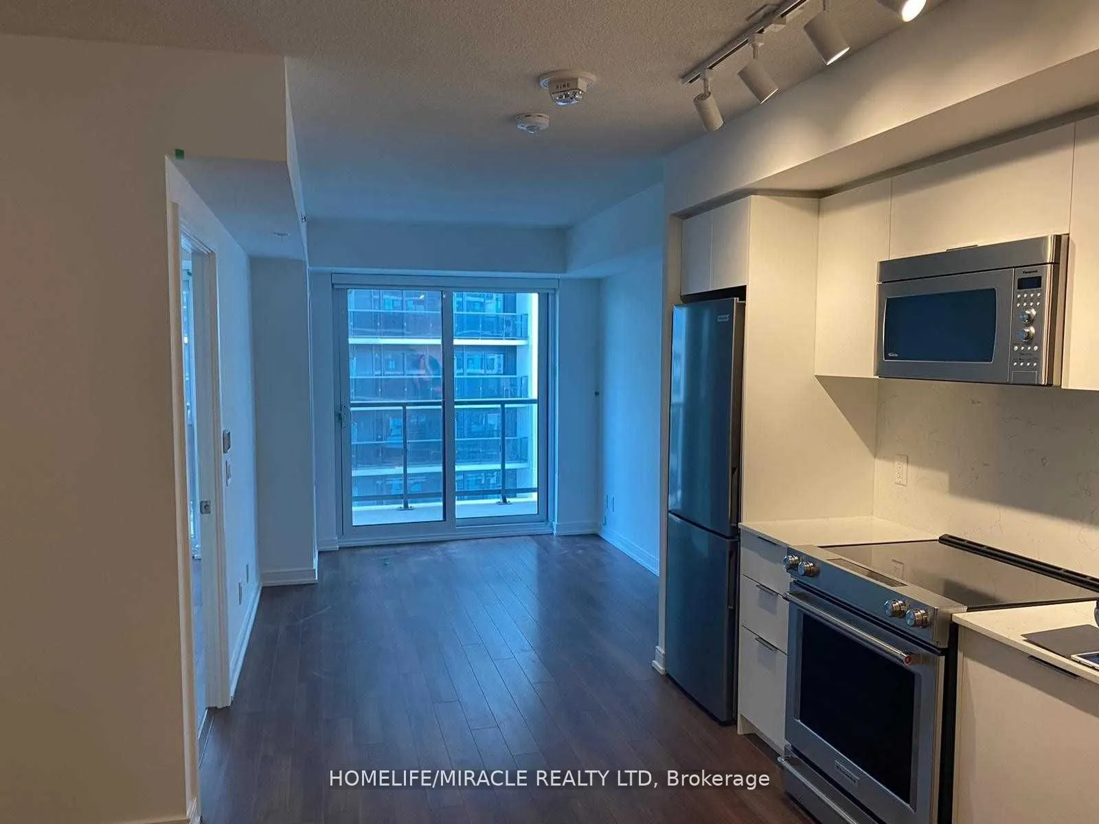 30 Samuel Wood Way, #905
