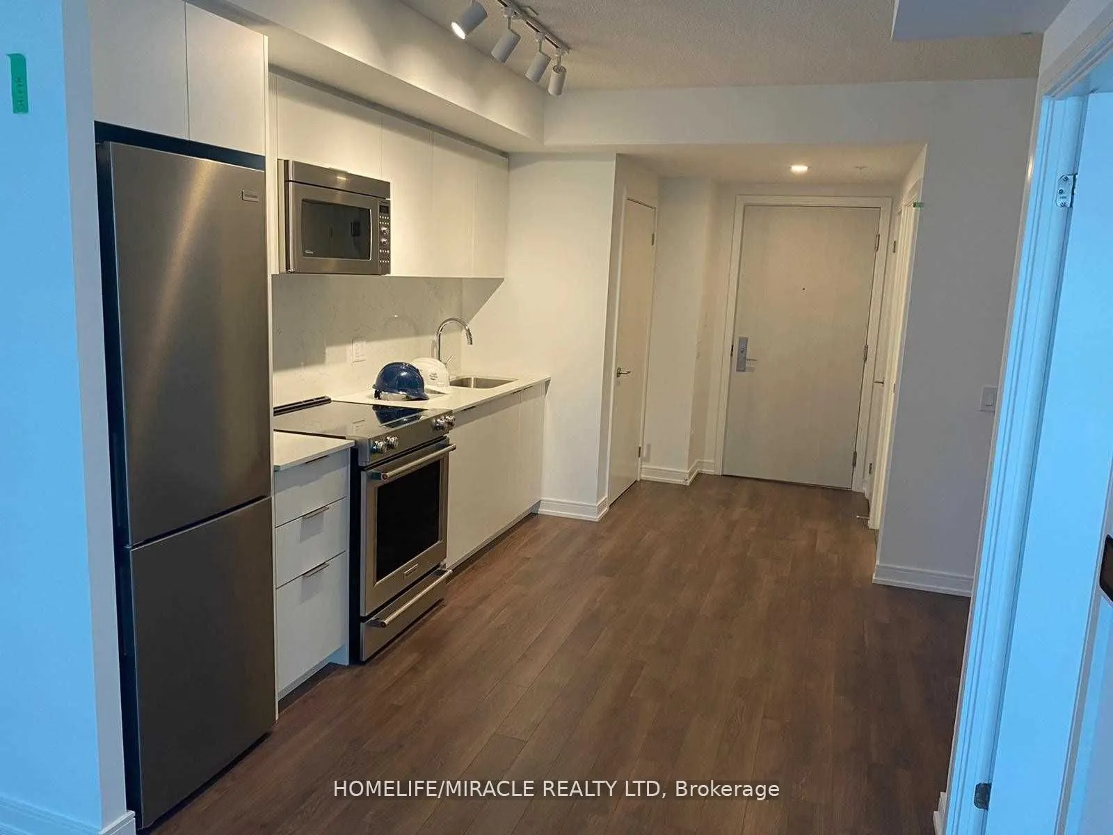 30 Samuel Wood Way, #905