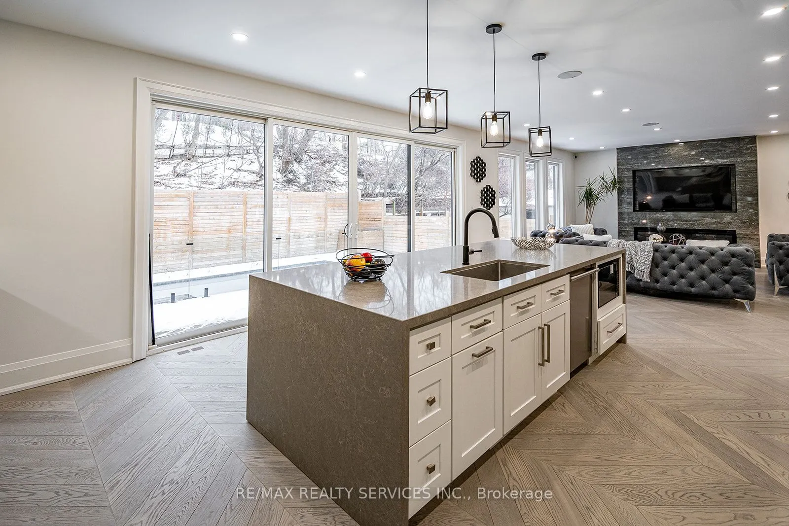 3 Bonnyview Drive