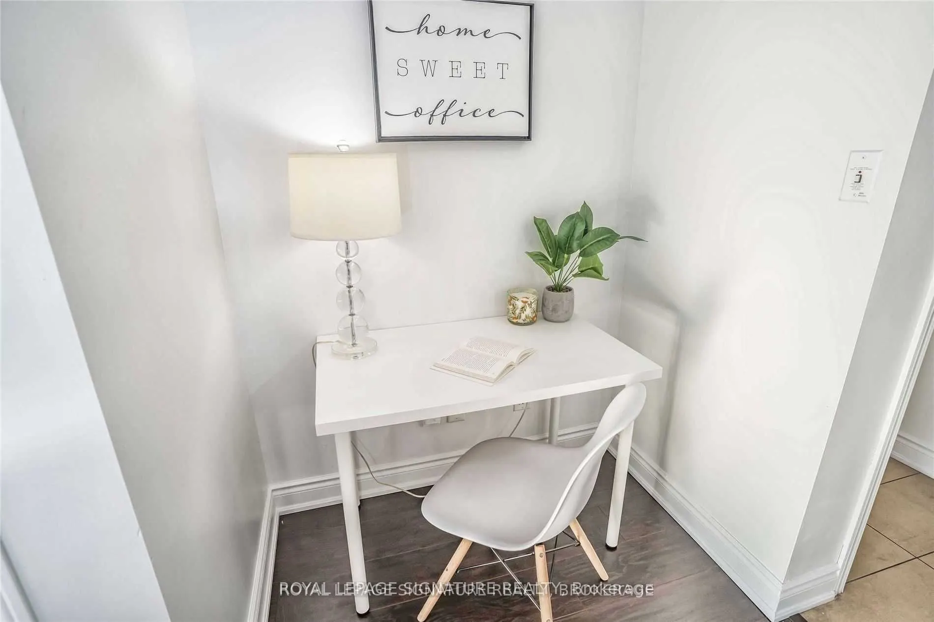 9 George Street N, #612