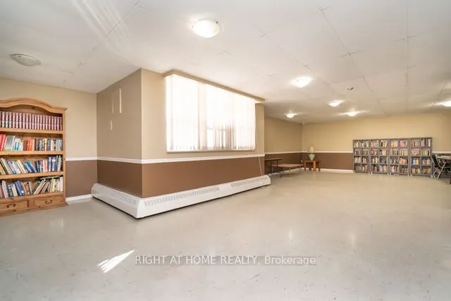 1625 Bloor Street E, #815