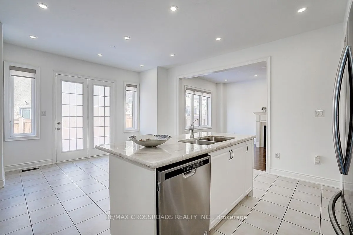 423 Grindstone Trail