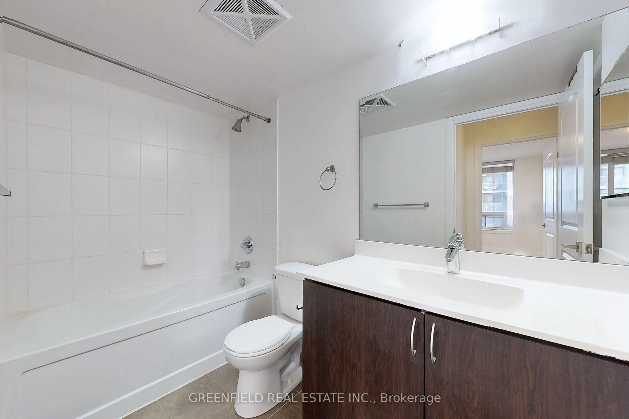 1 De Boers Drive, #604