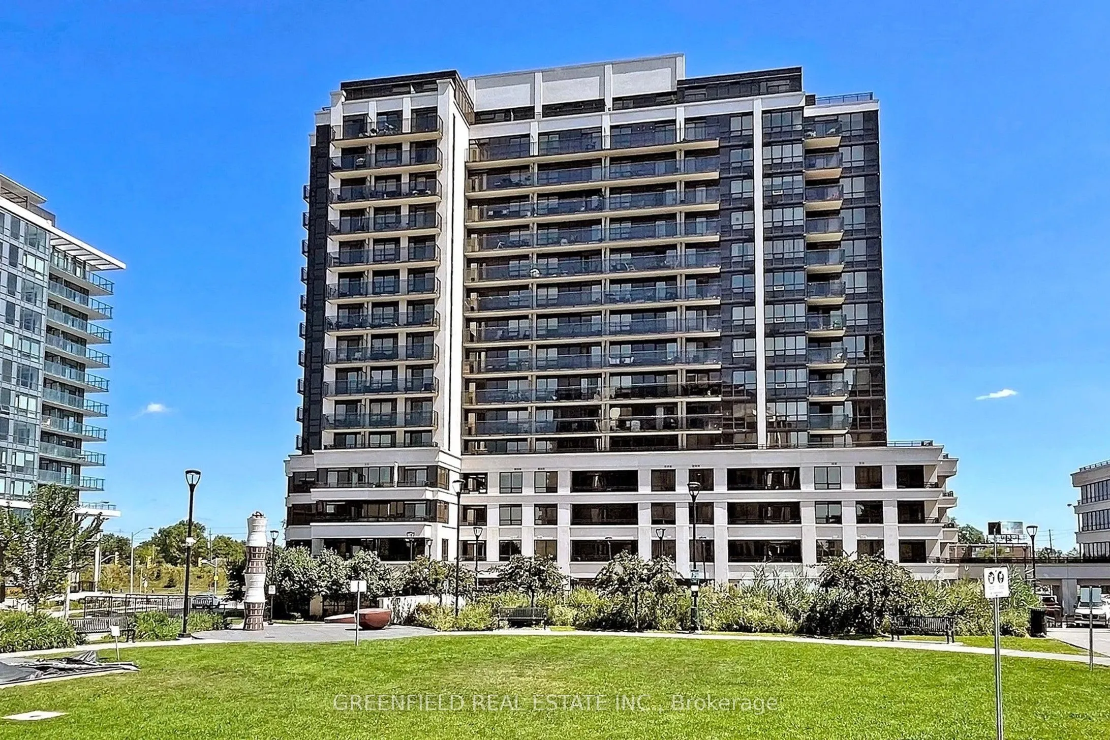 1 De Boers Drive, #604