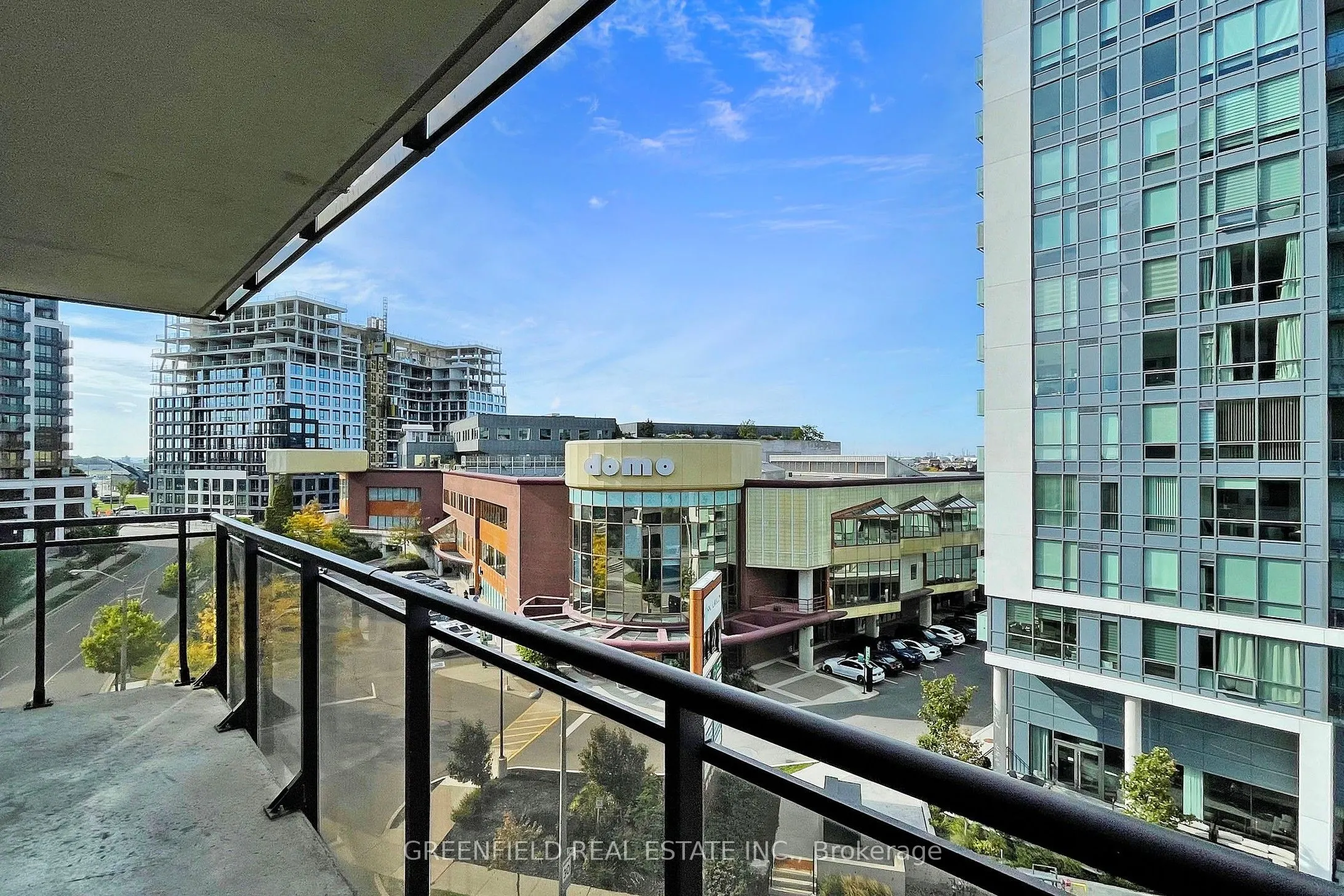 1 De Boers Drive, #604