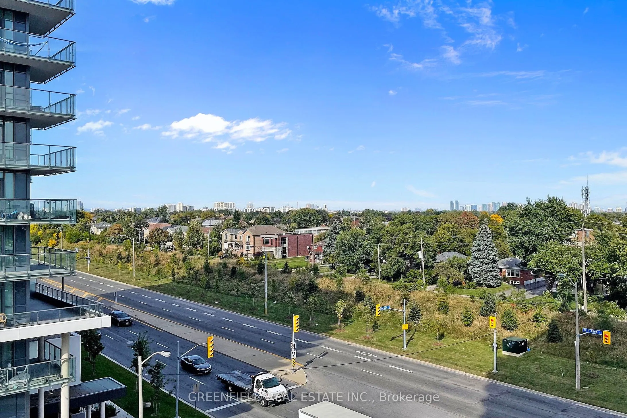 1 De Boers Drive, #604