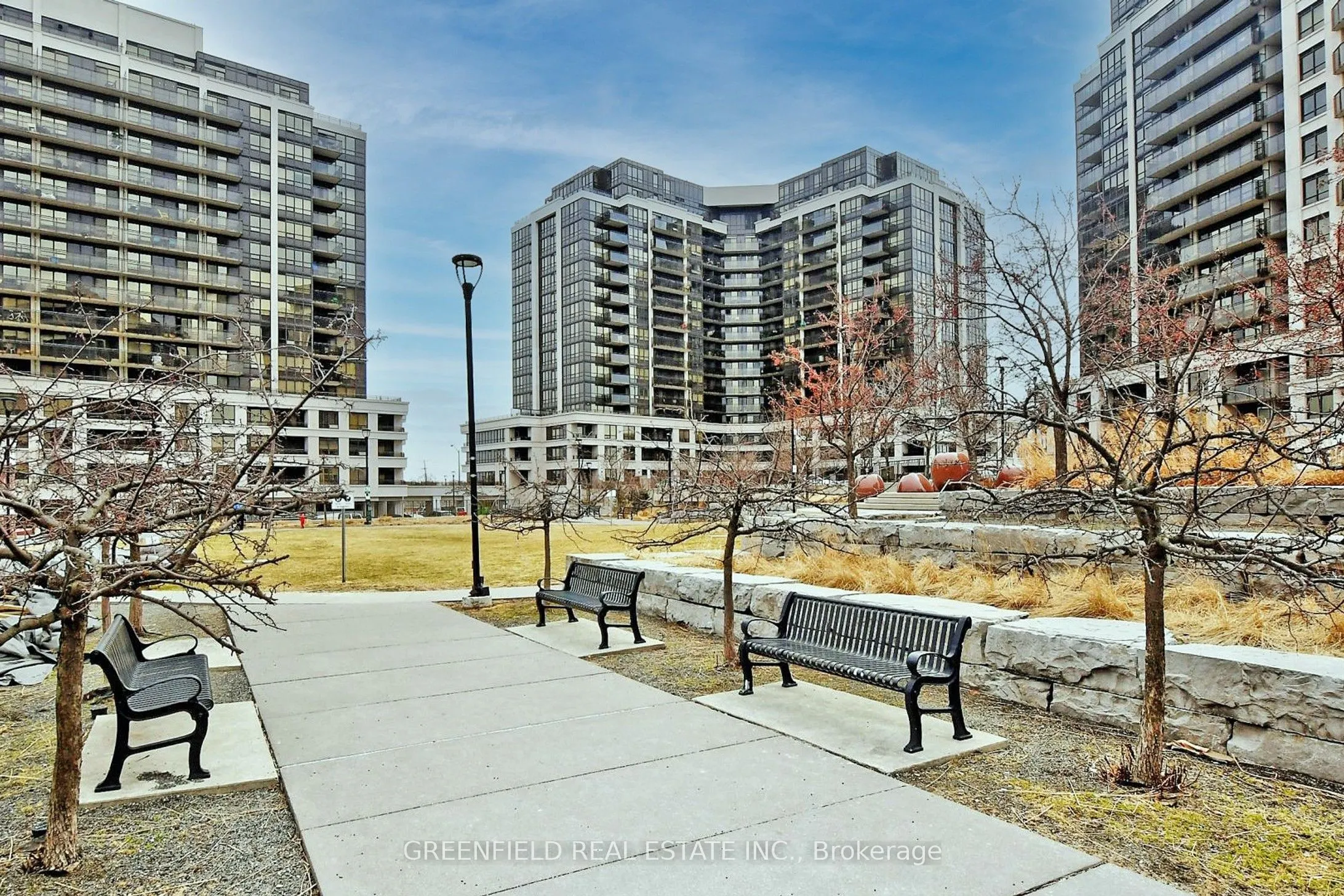 1 De Boers Drive, #604