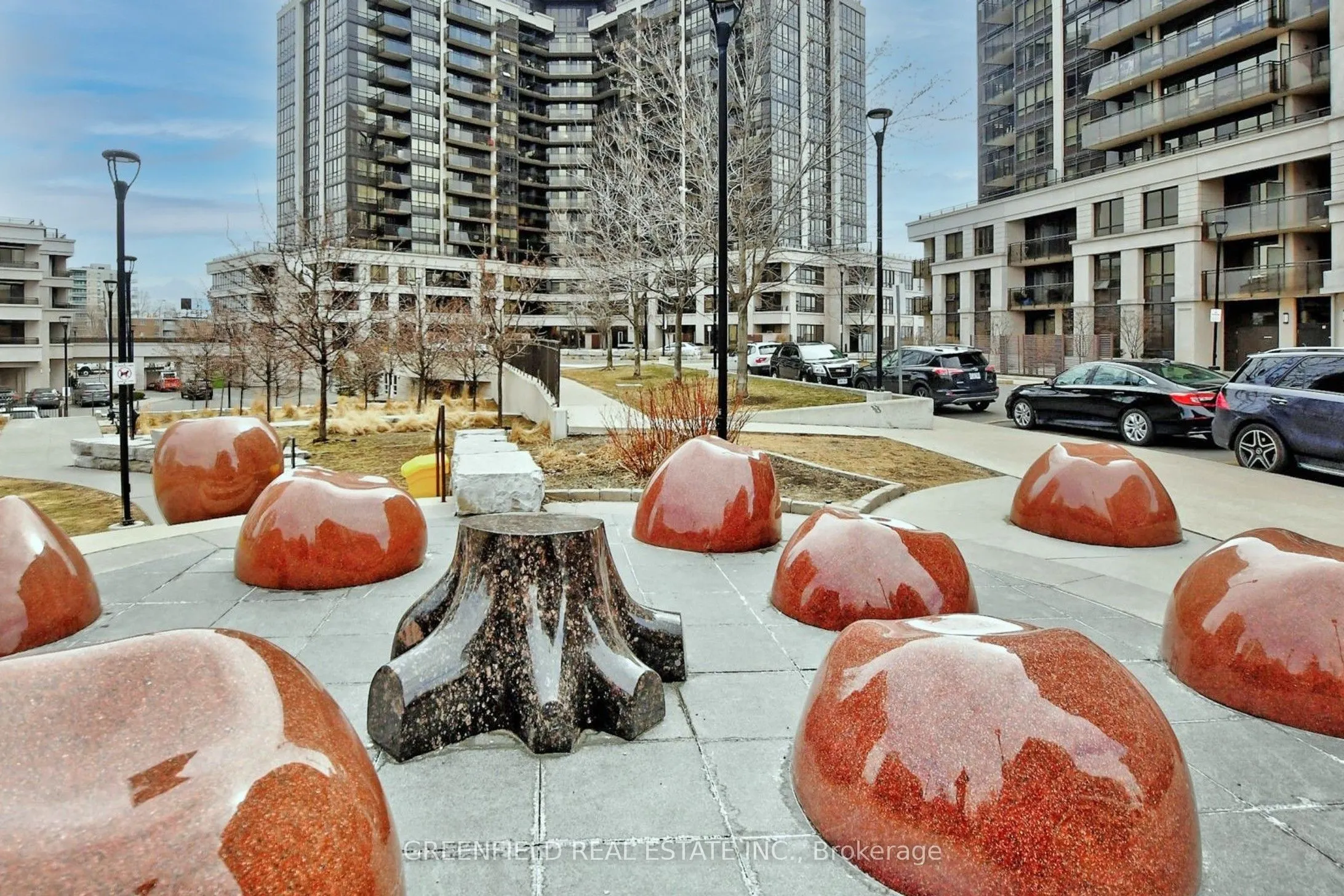 1 De Boers Drive, #604
