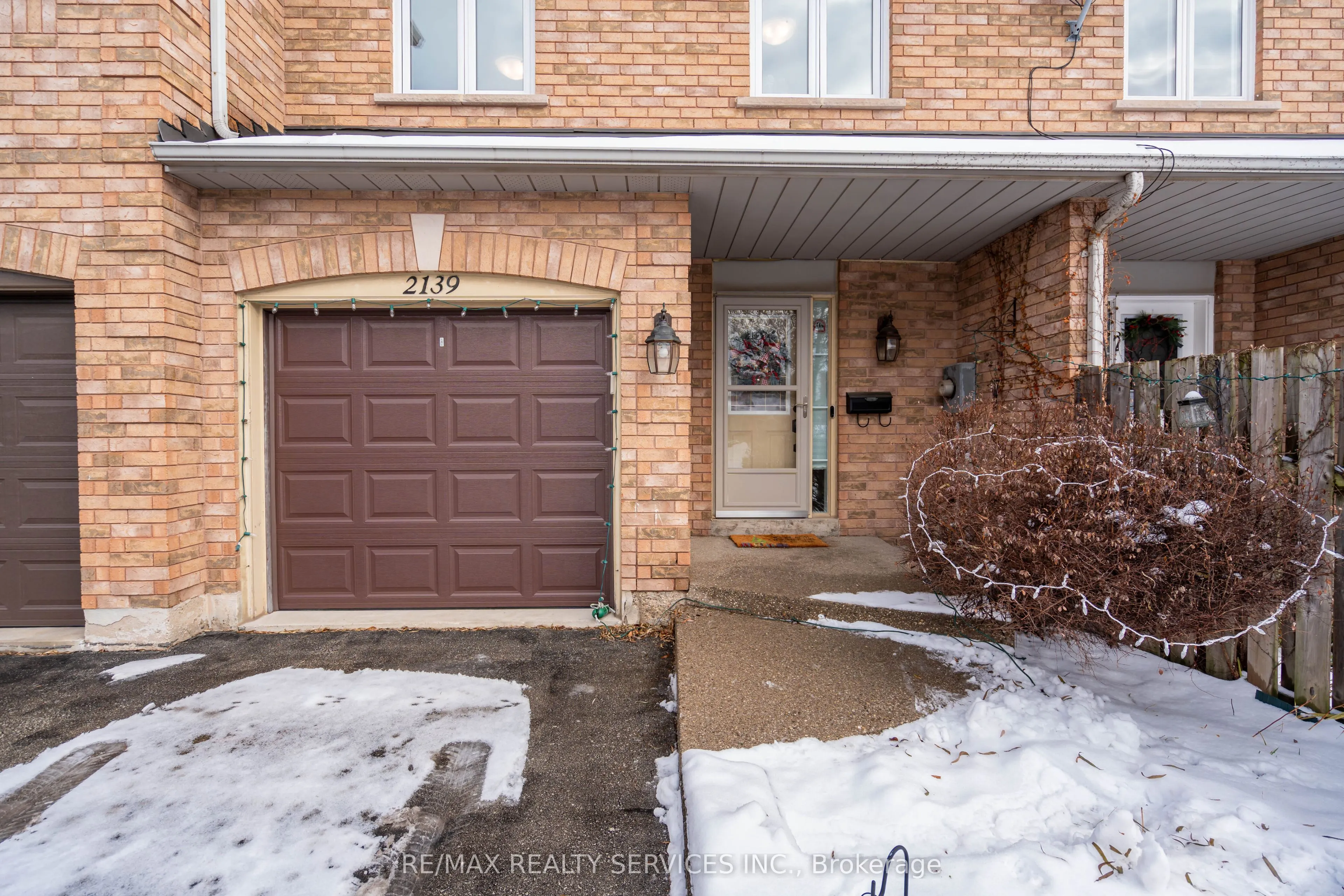 2139 Oakpoint Road