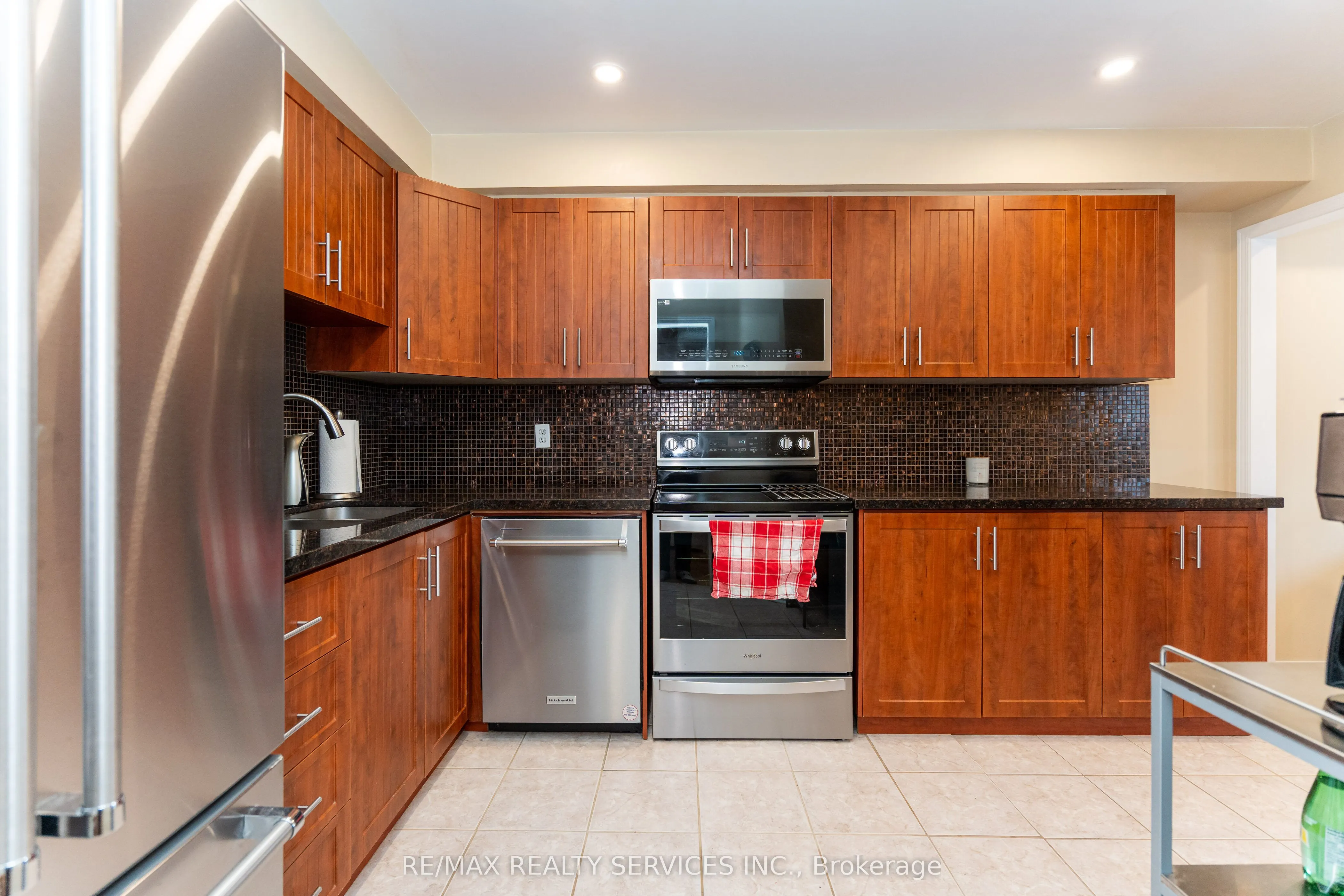 2139 Oakpoint Road