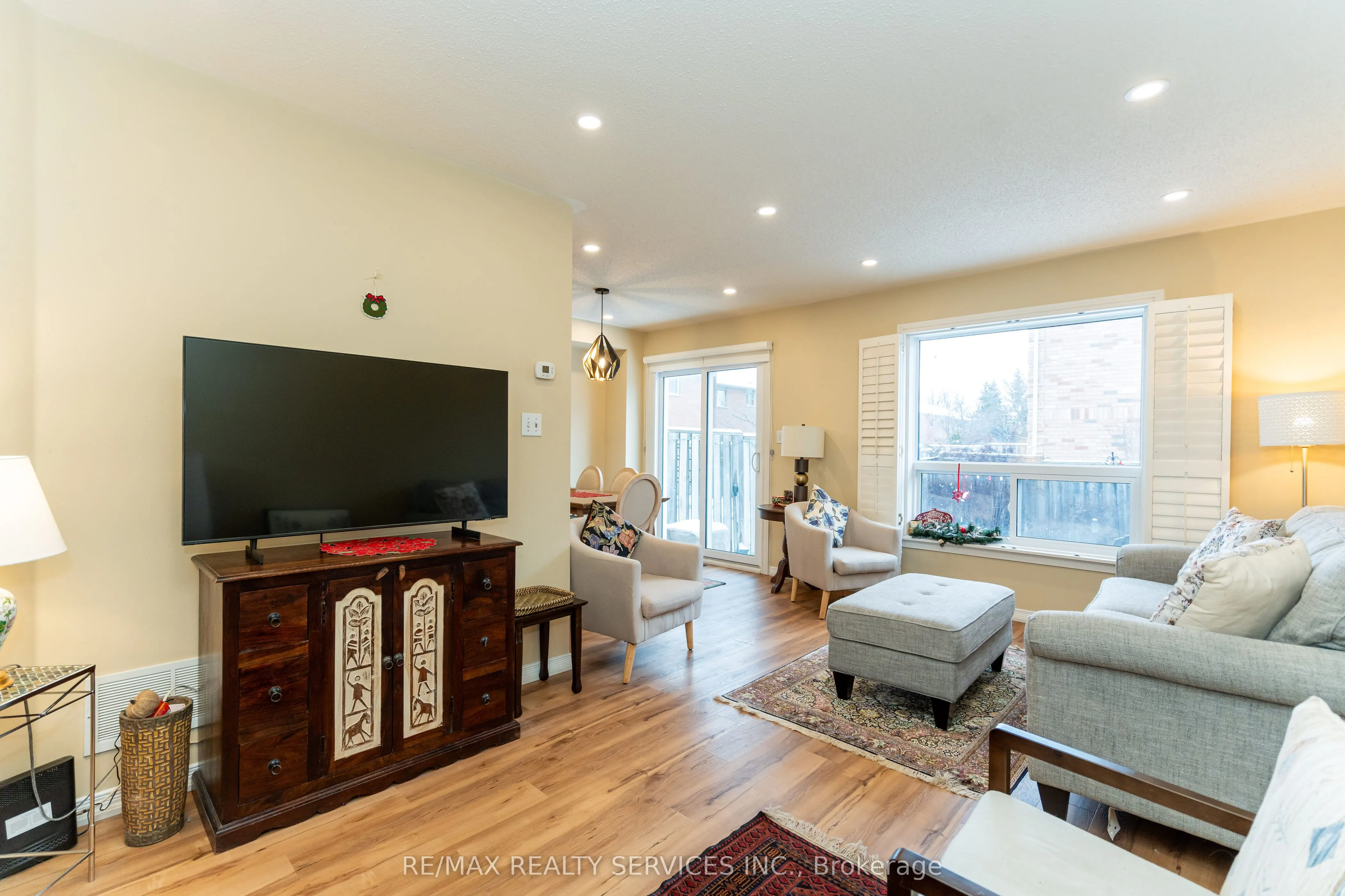 2139 Oakpoint Road