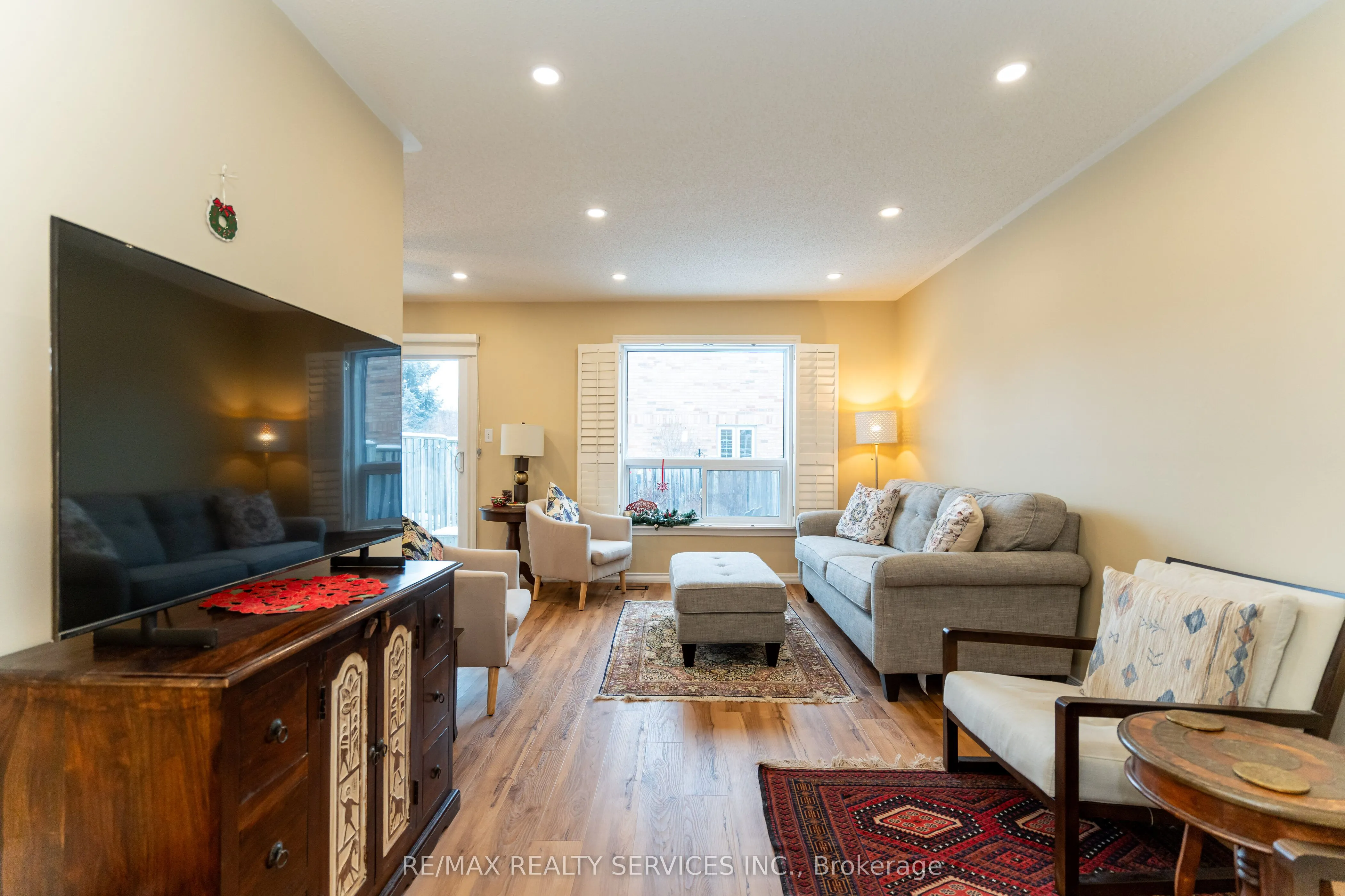 2139 Oakpoint Road