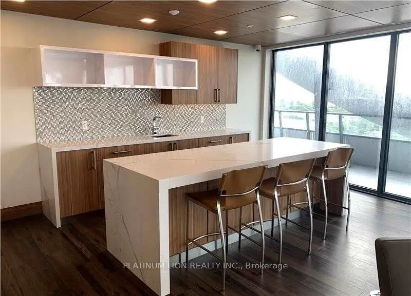 20 Shore Breeze Drive #3103