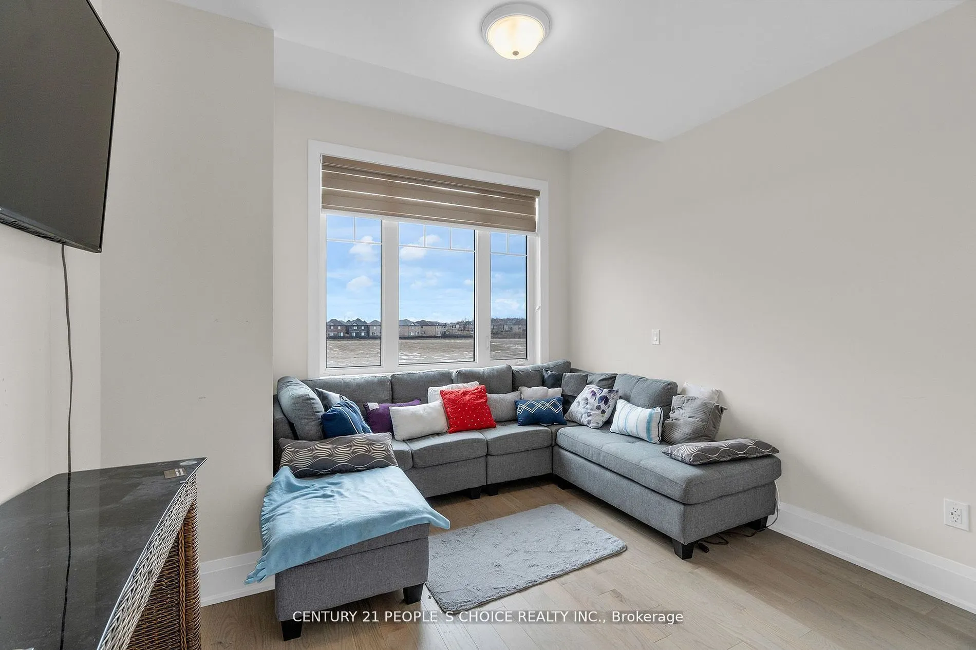 10 Tweedhill Avenue