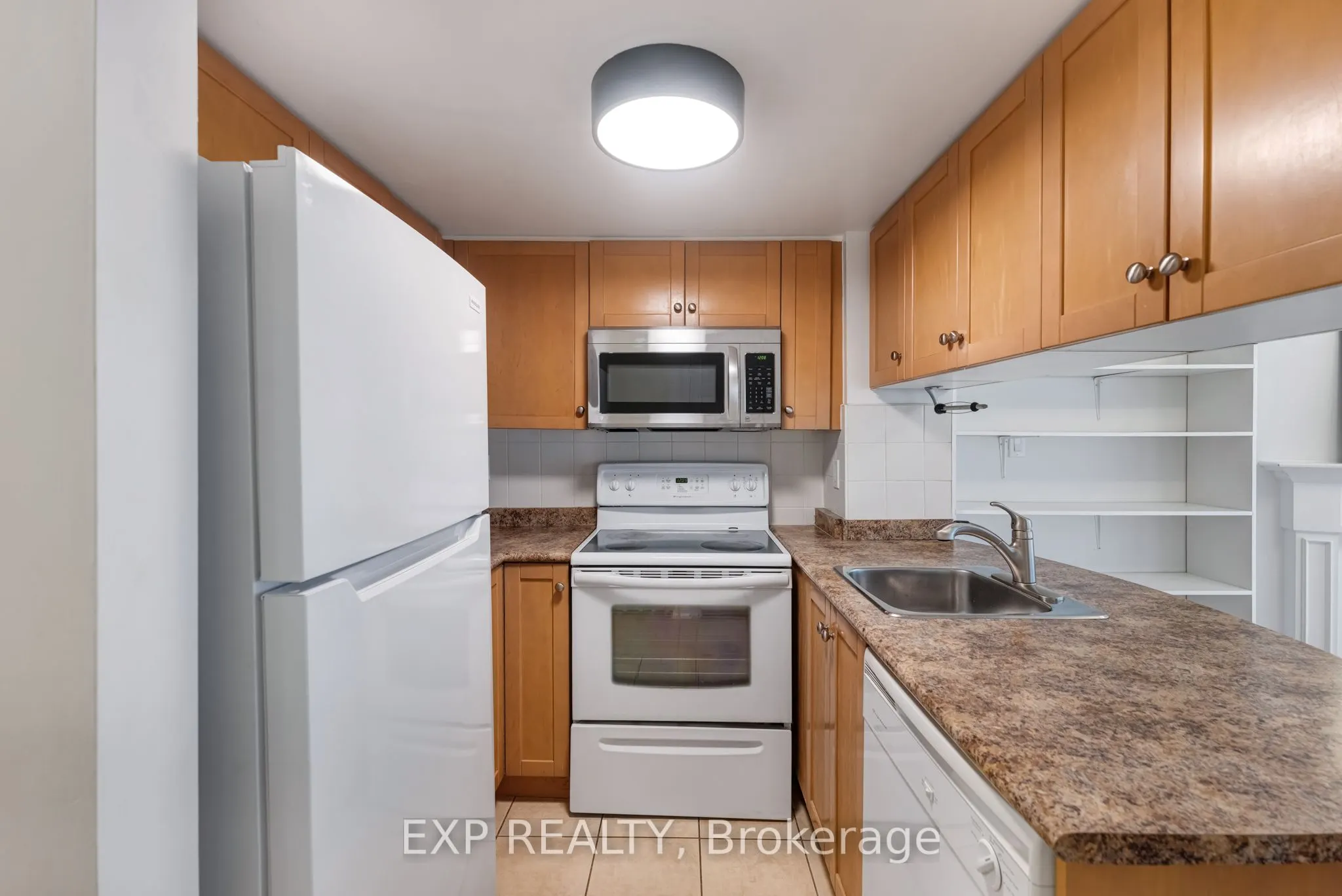 12 Laidlaw Street, #806