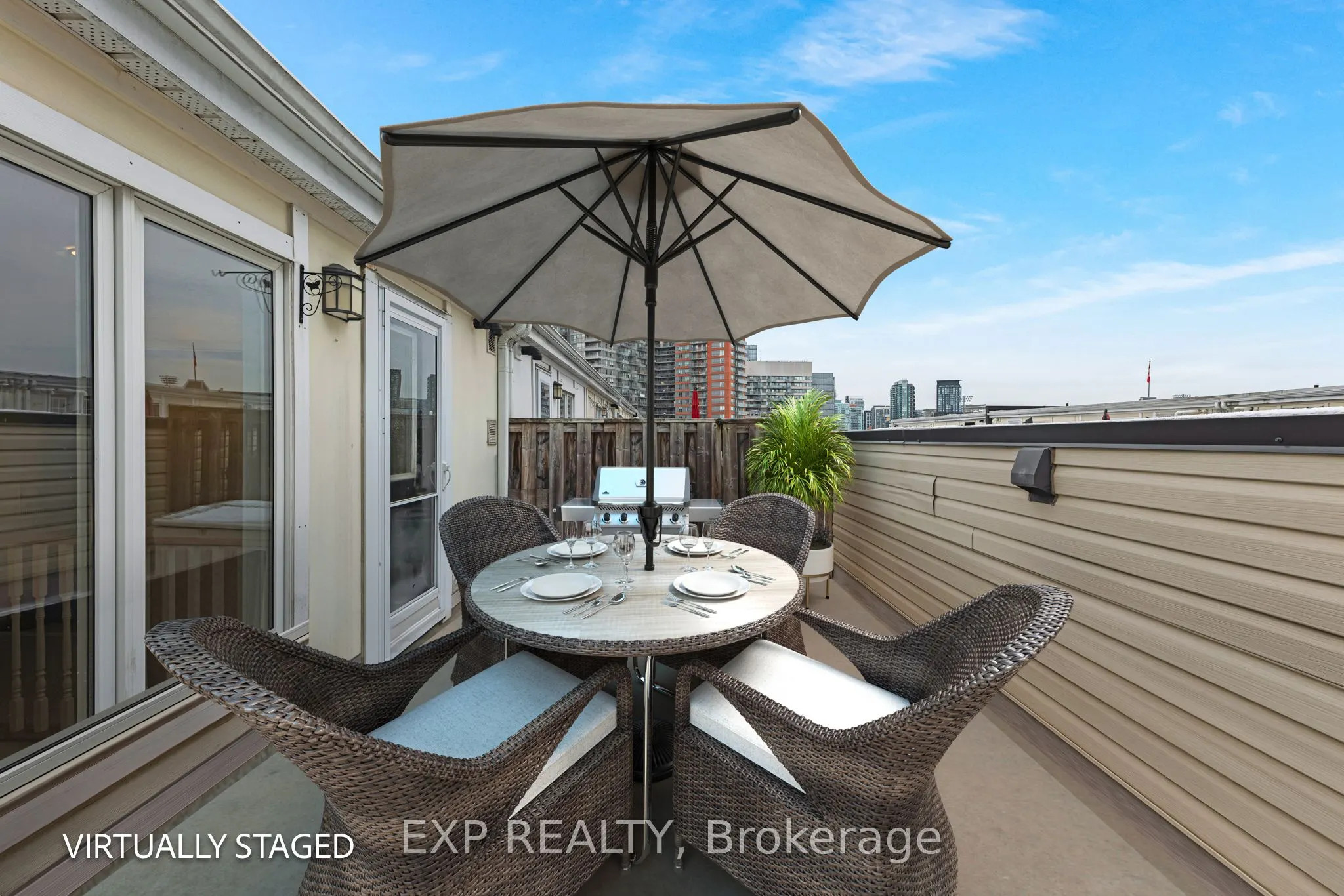 12 Laidlaw Street, #806