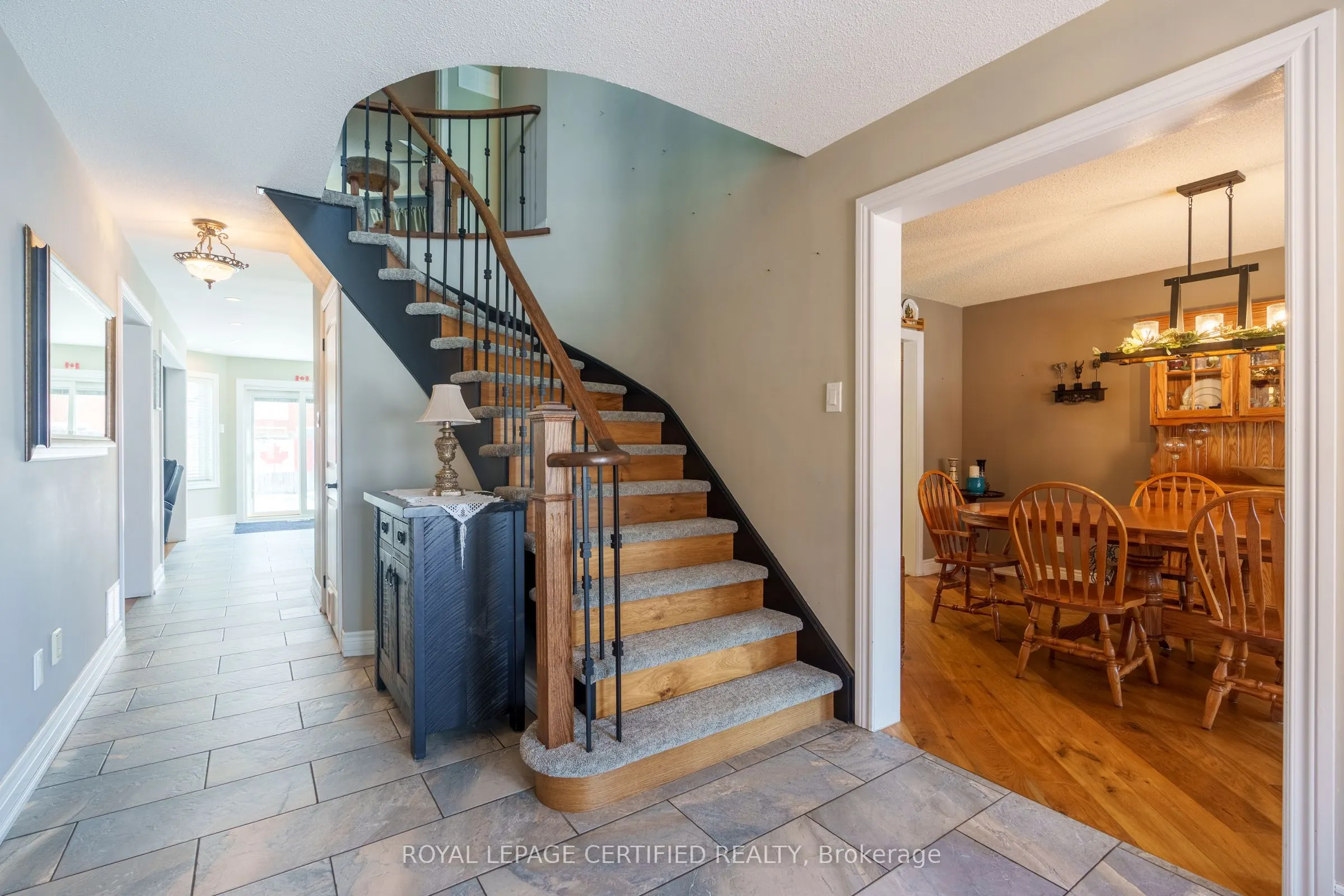 6 Craig Crescent