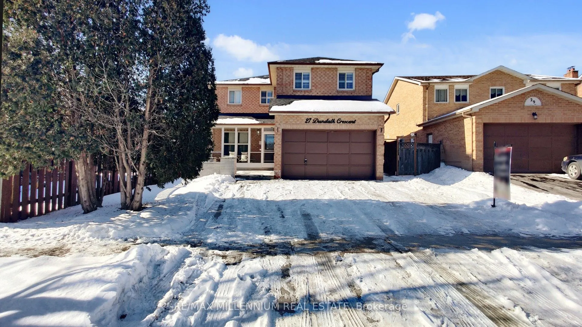 27 Dundalk Crescent