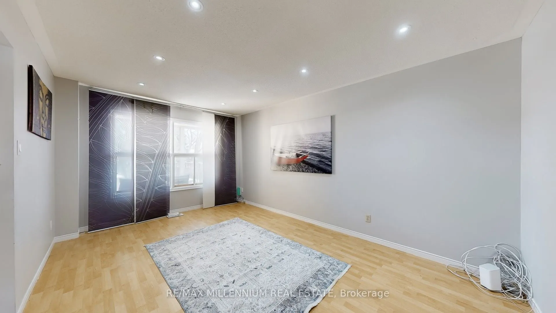 27 Dundalk Crescent