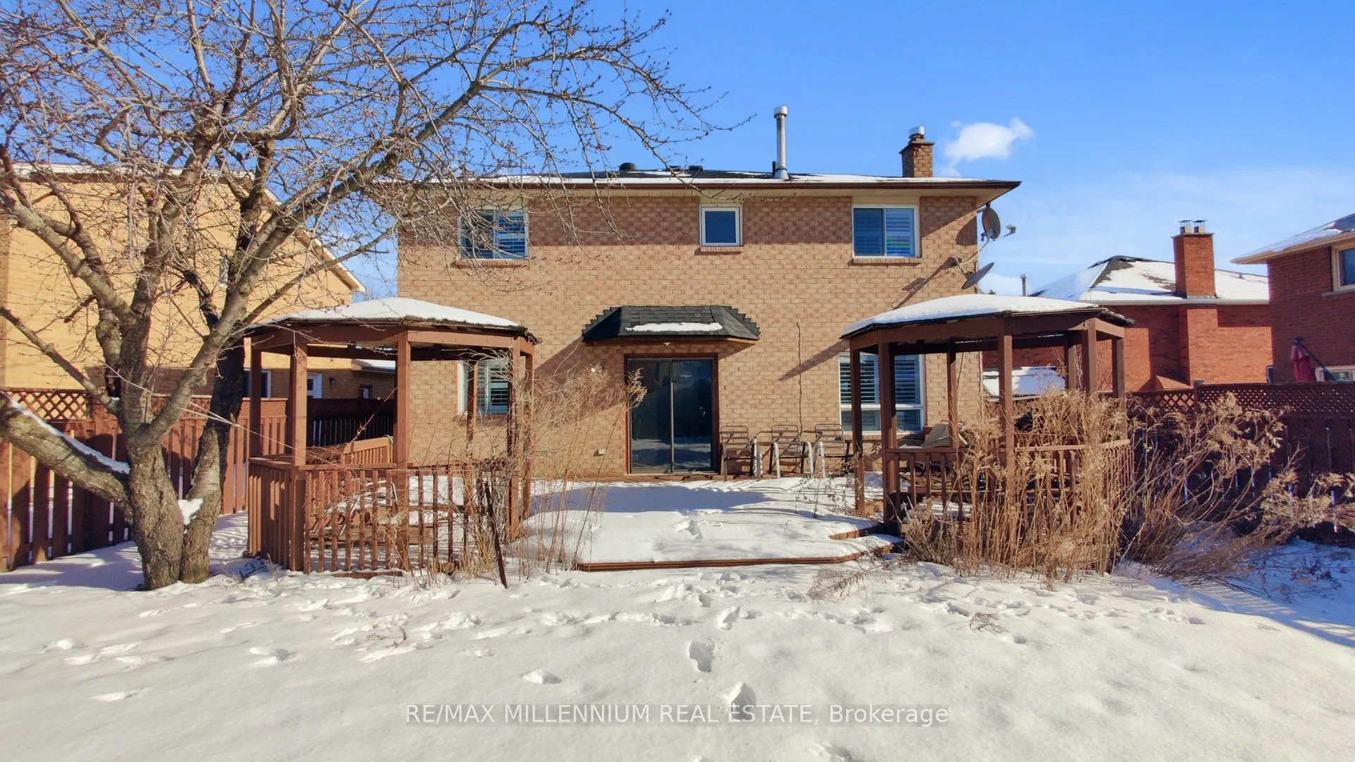 27 Dundalk Crescent