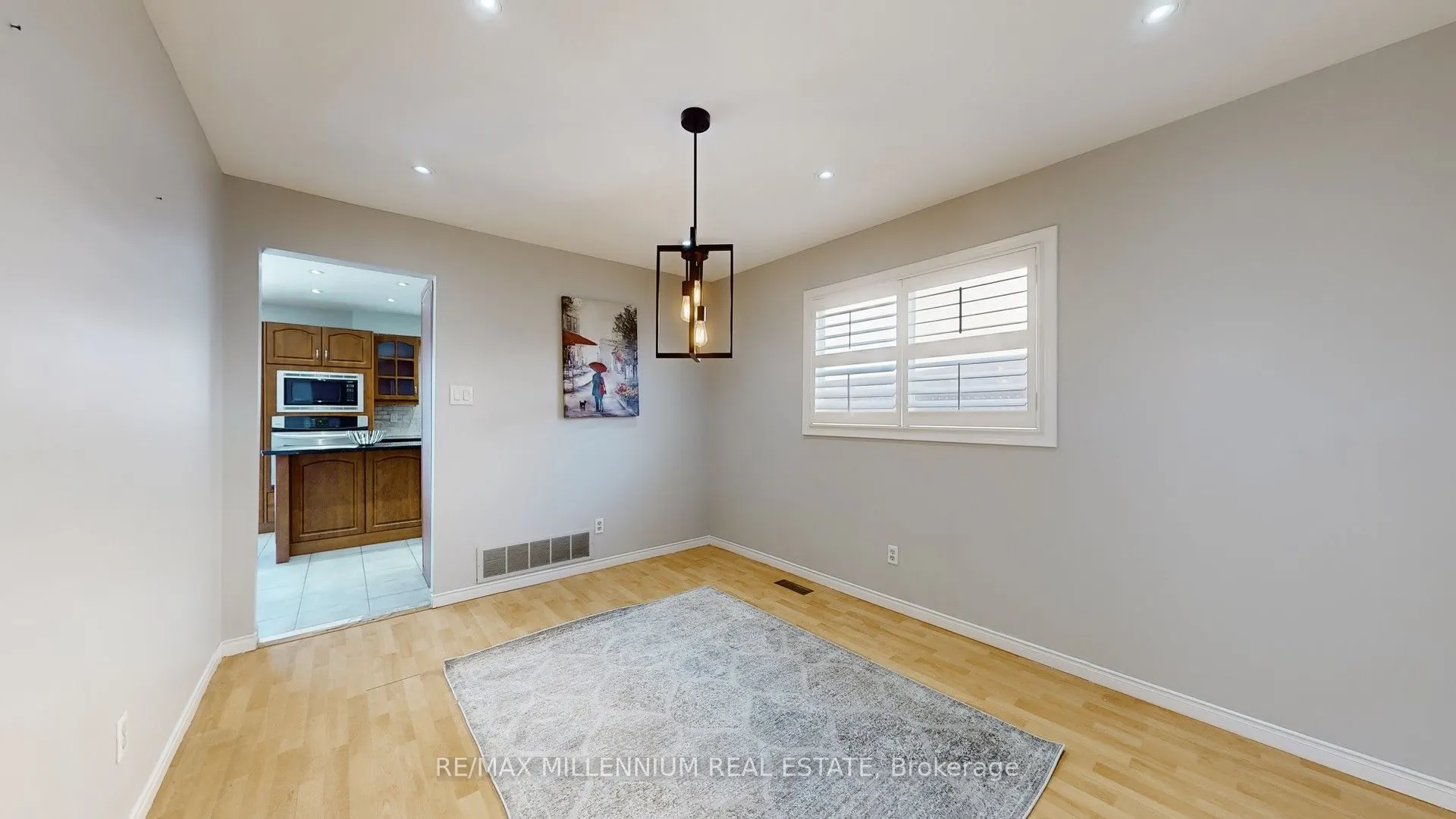 27 Dundalk Crescent