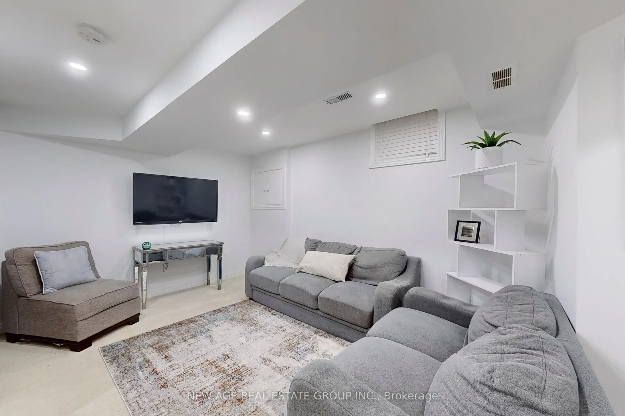 1506 Harwood Drive
