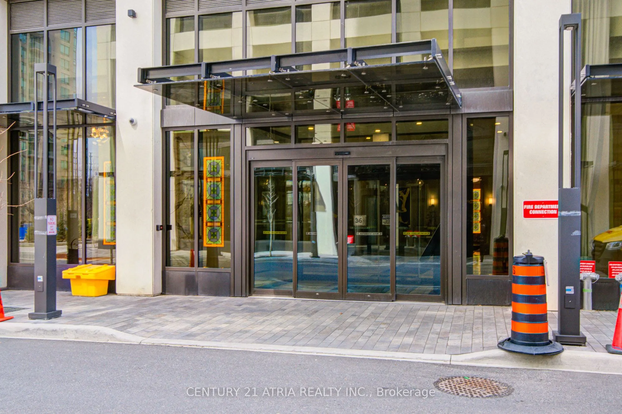 36 Elm Drive W, #2701