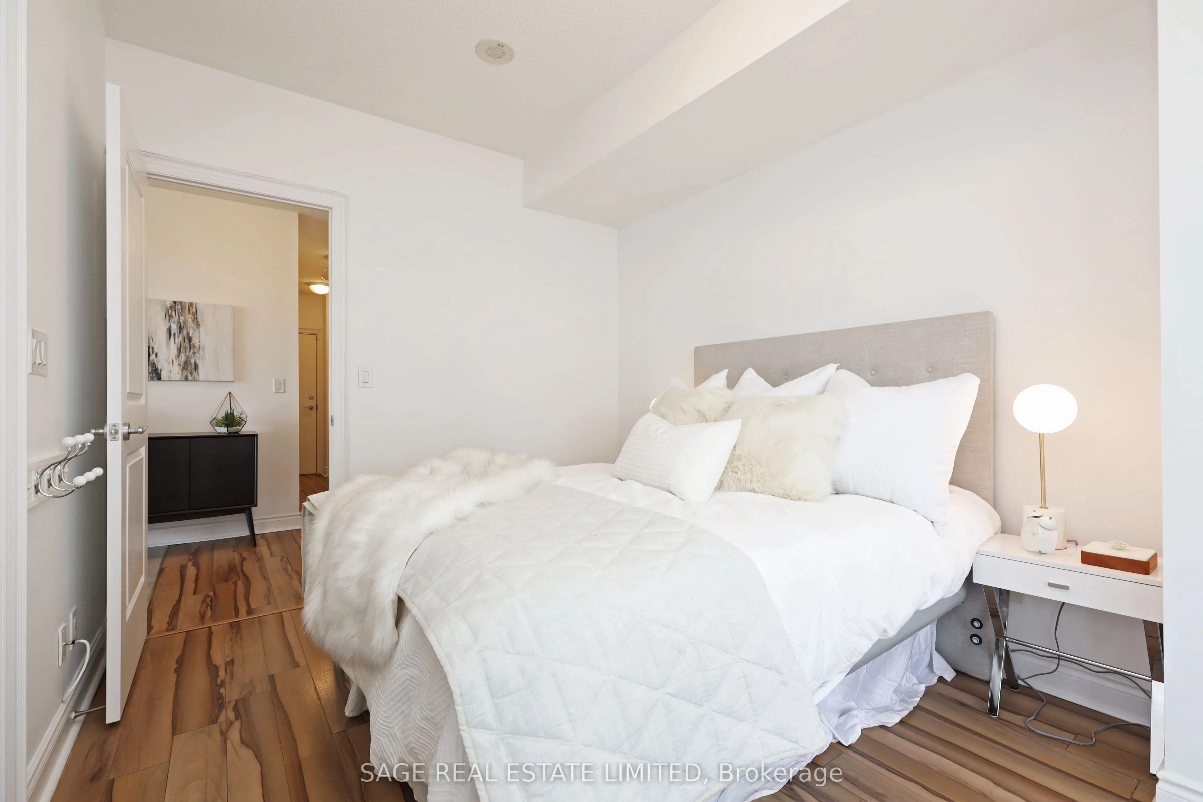 16 Brookers Lane, #409
