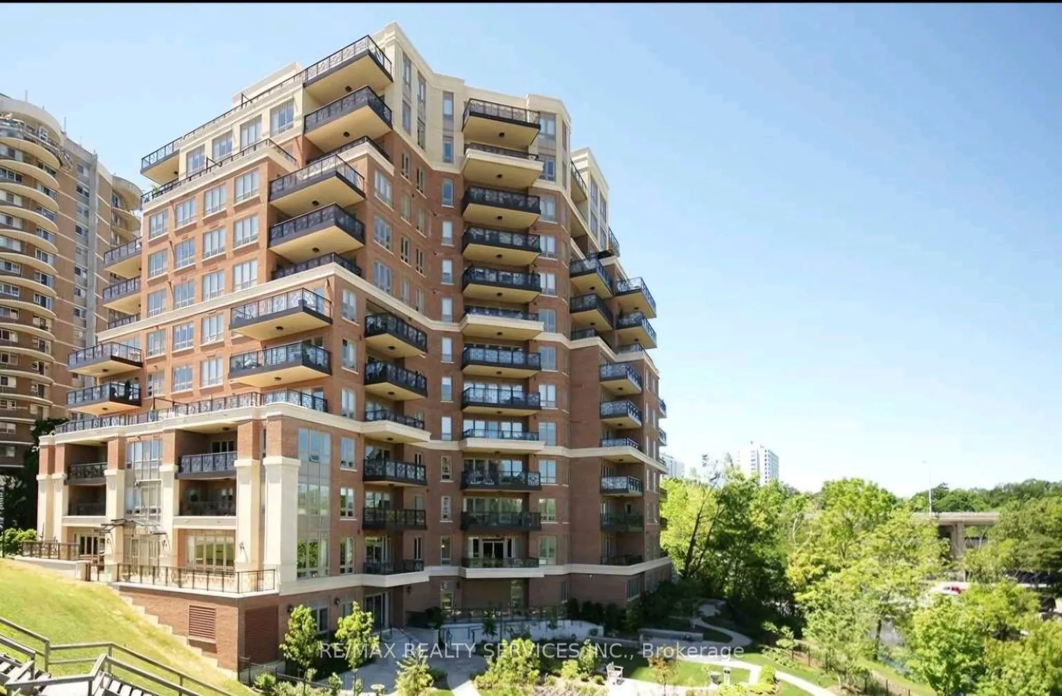111 Forsythe Street, #1003