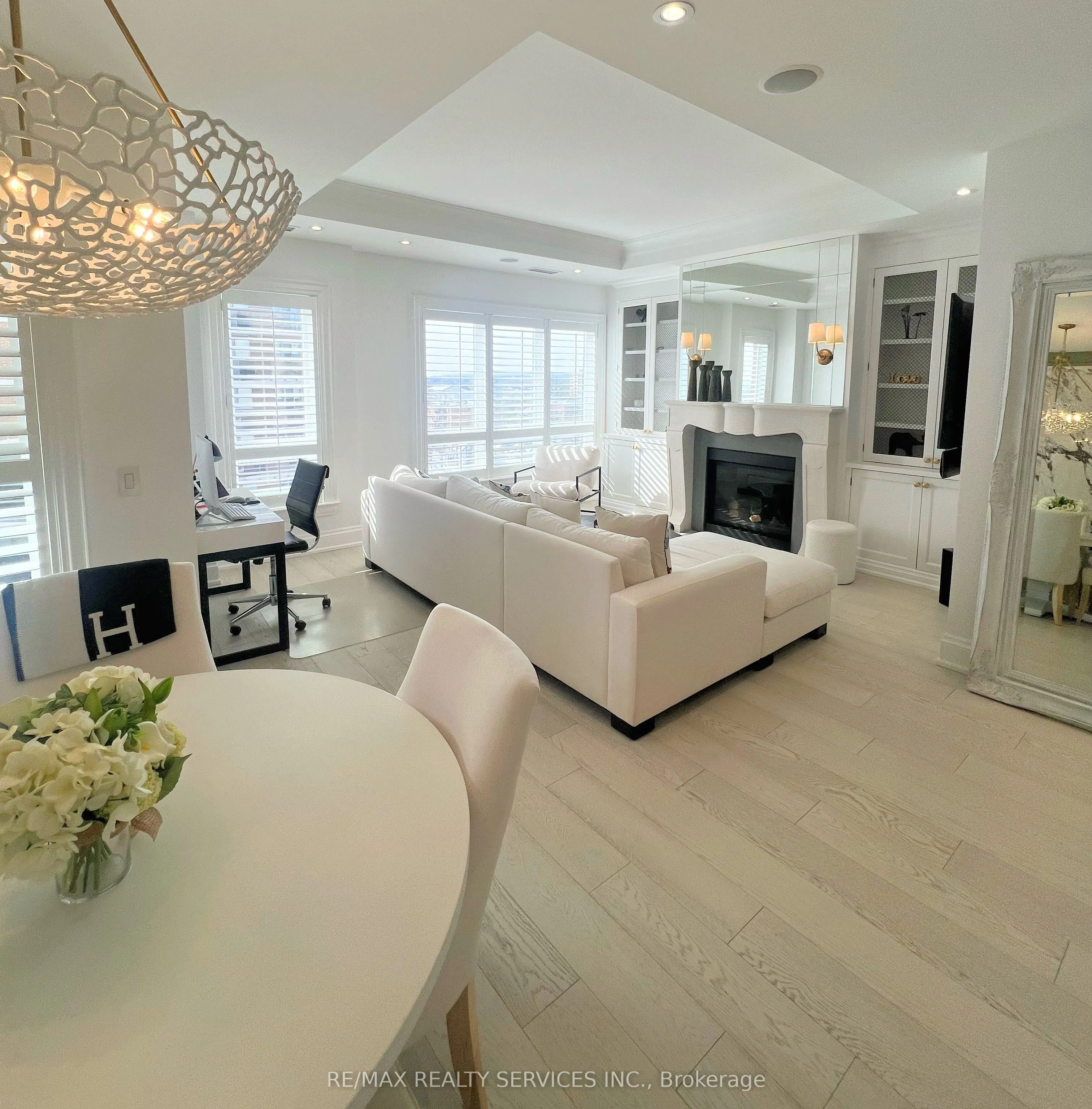 111 Forsythe Street, #1003